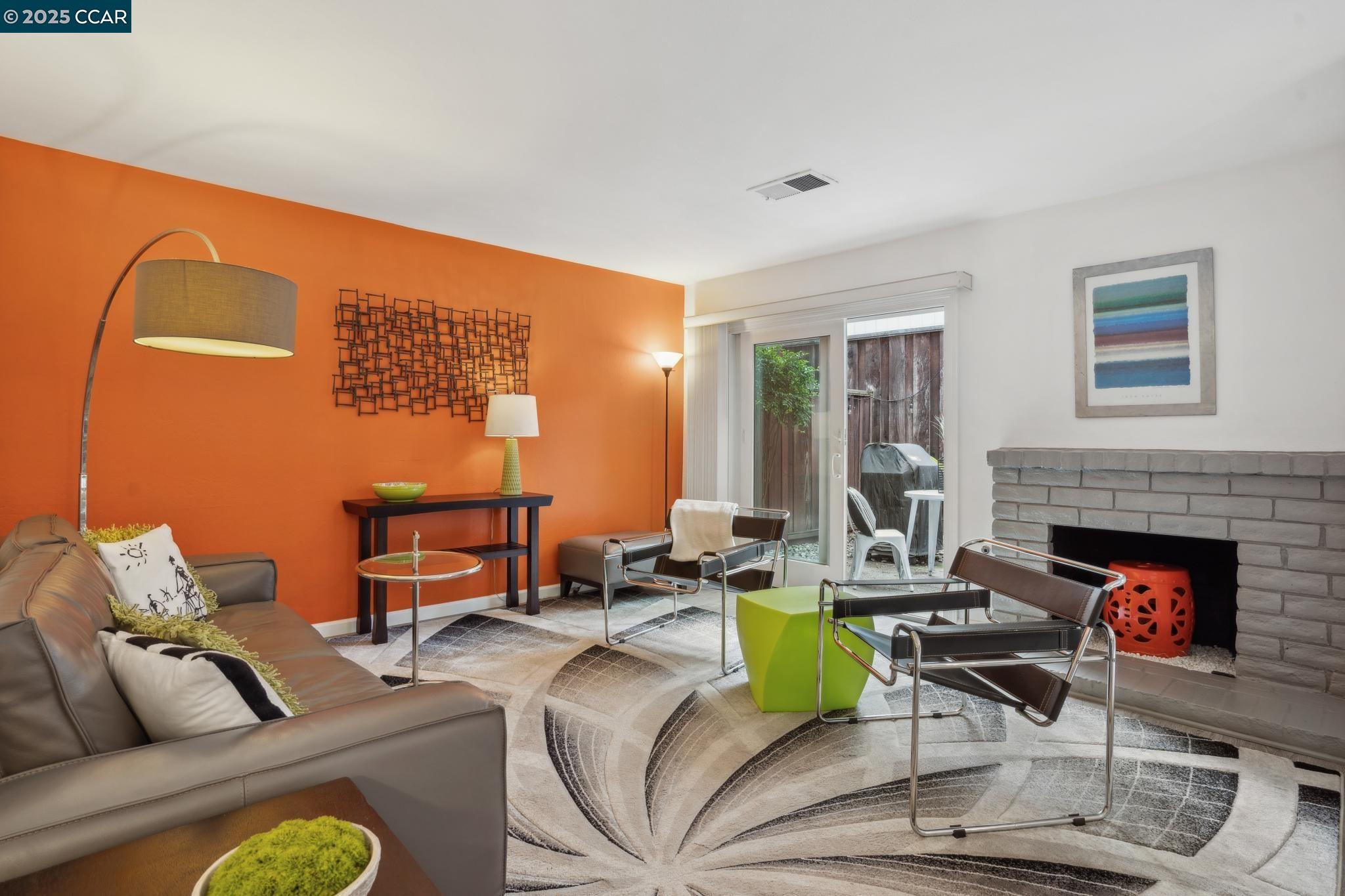 Photo #8: 41097354 Listing: Photo #8