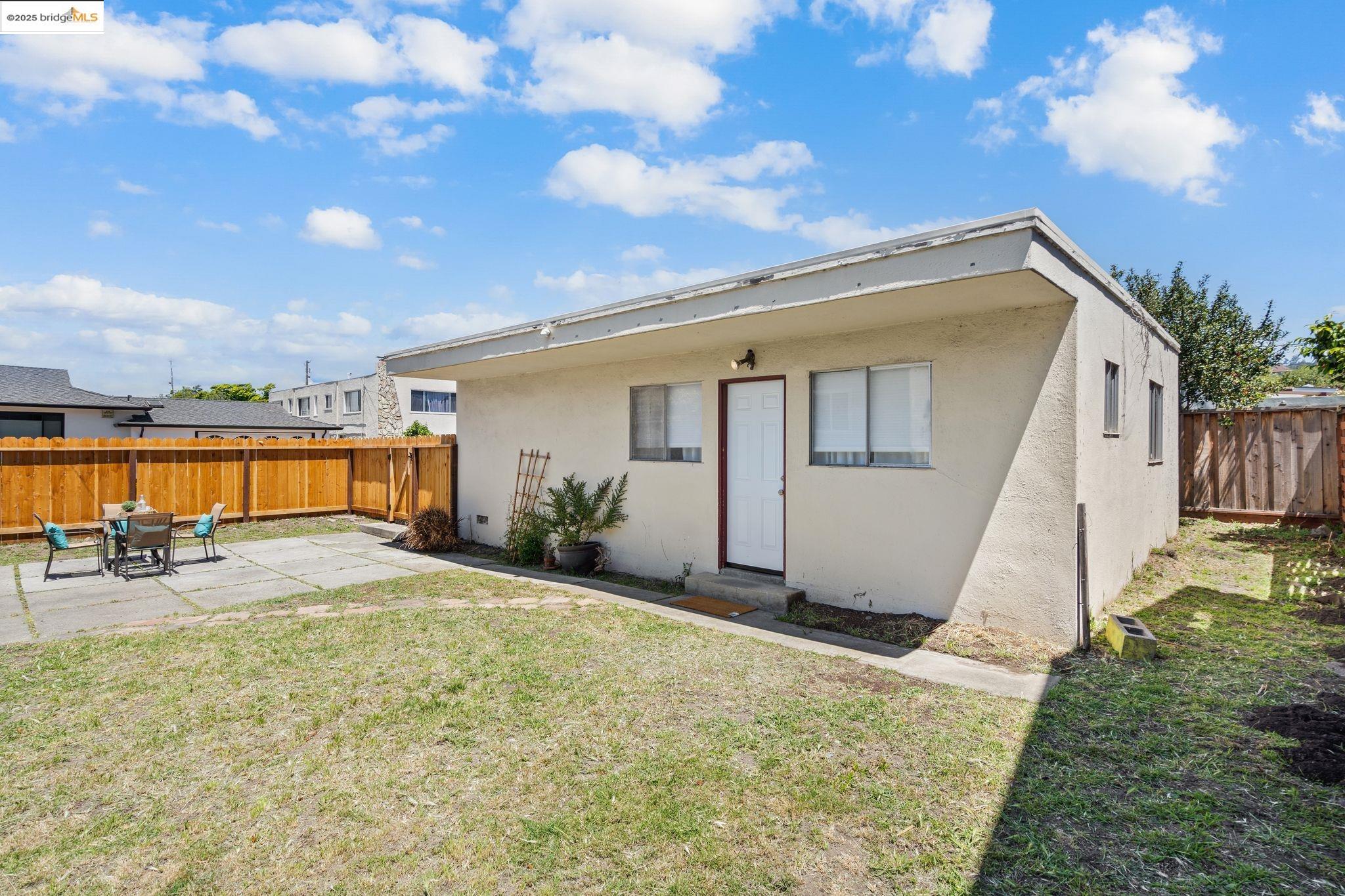 property-img