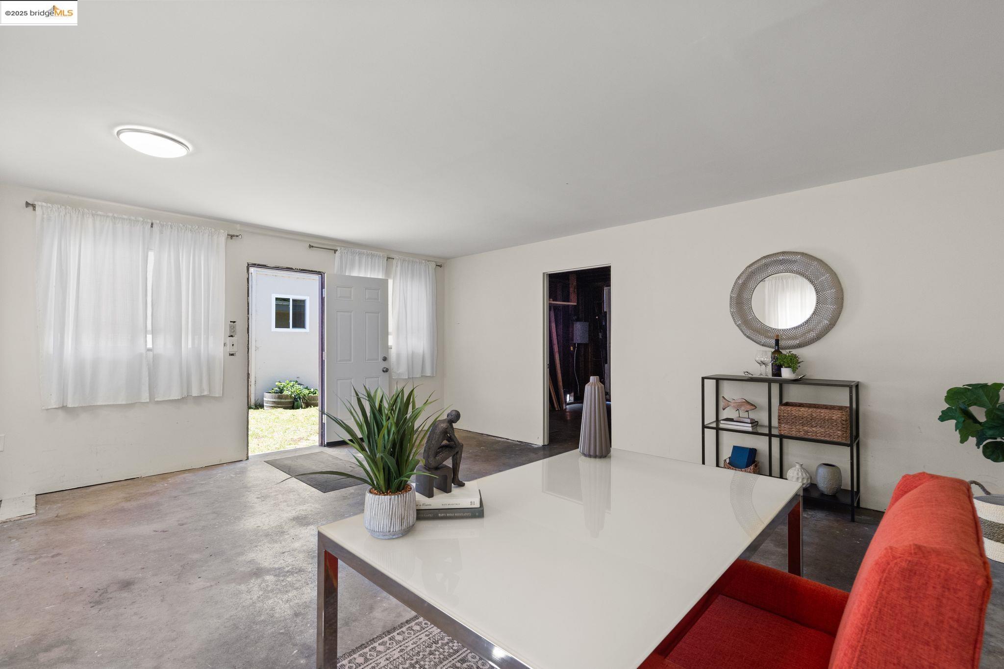property-img