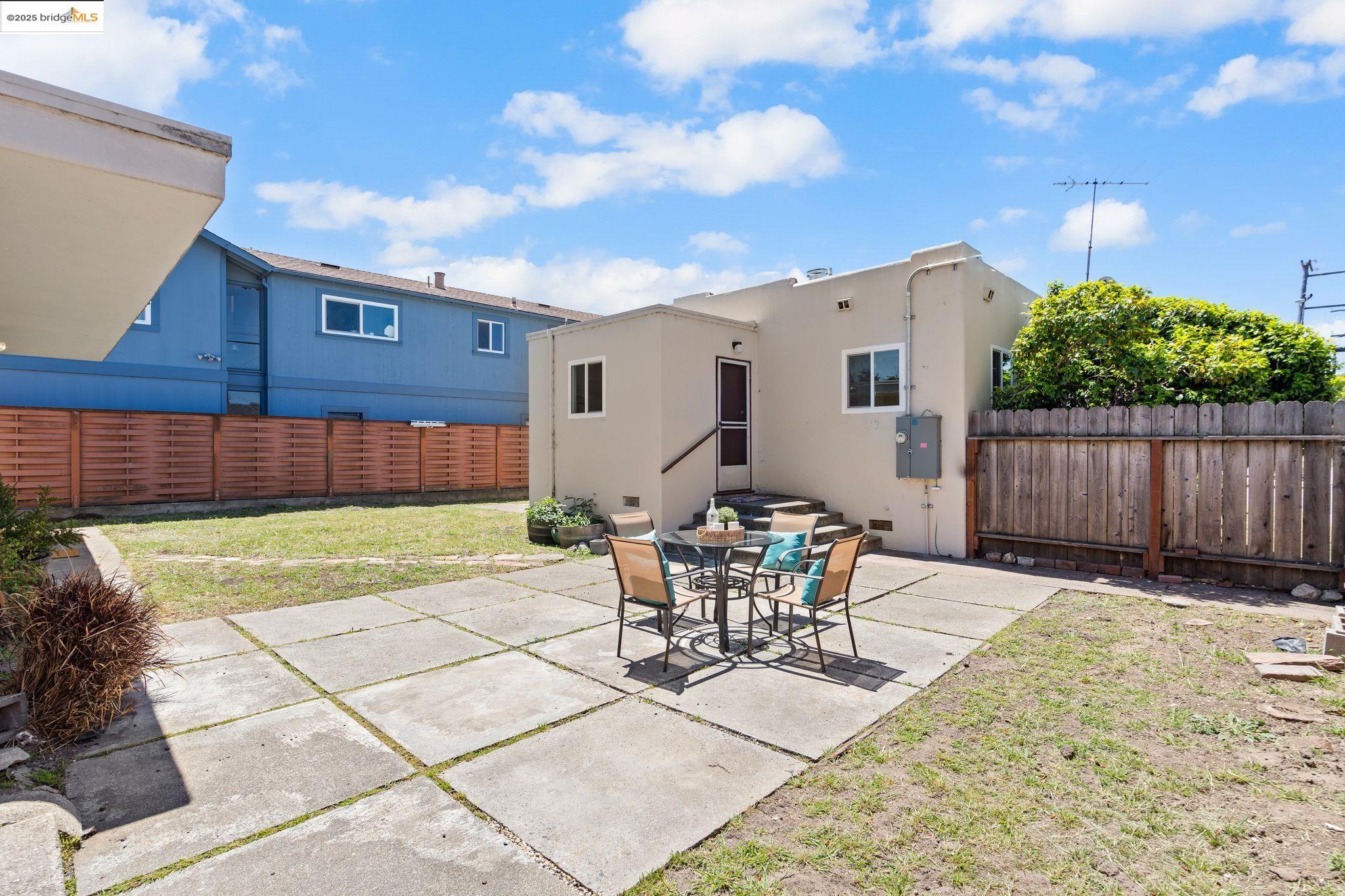 property-img