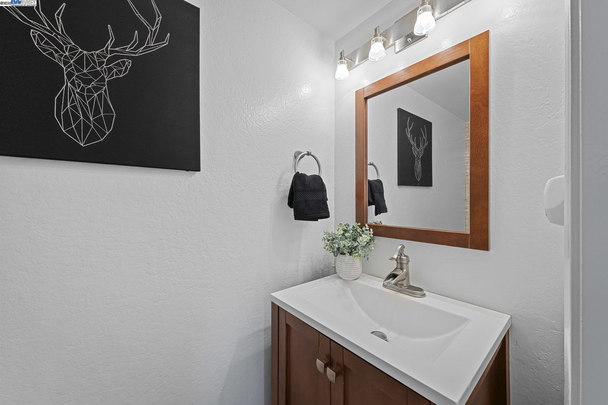 Detail Gallery Image 16 of 28 For 924 Apricot Ave, Campbell,  CA 95008 - 2 Beds | 2/1 Baths