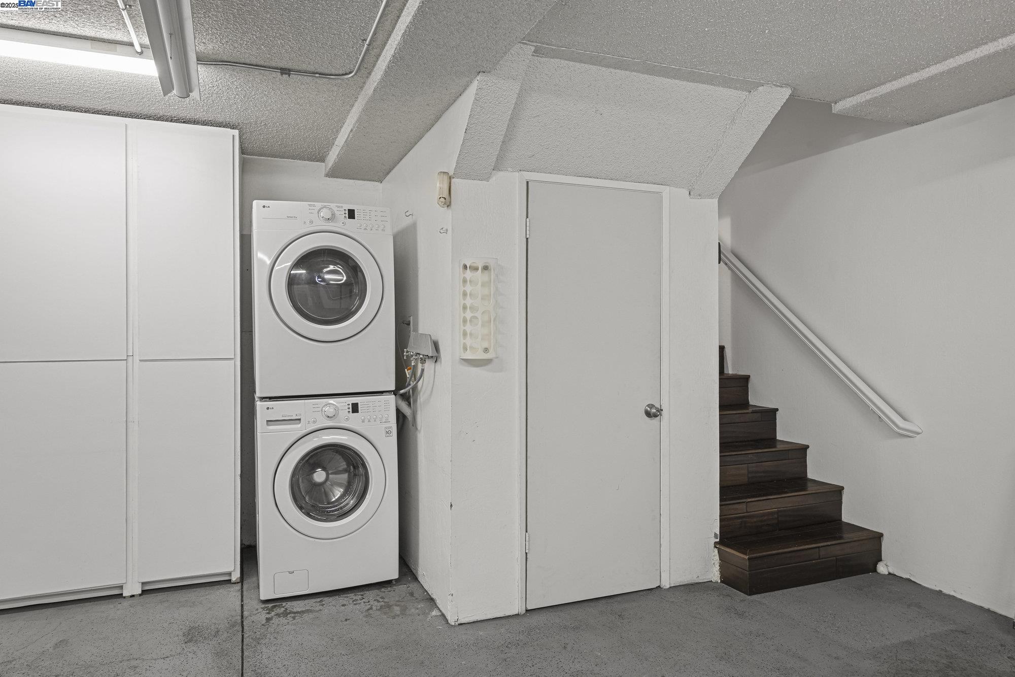 Detail Gallery Image 24 of 28 For 924 Apricot Ave, Campbell,  CA 95008 - 2 Beds | 2/1 Baths