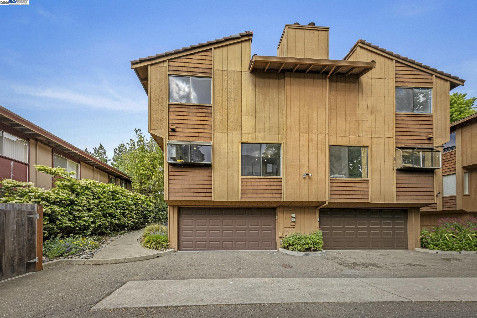 Detail Gallery Image 27 of 28 For 924 Apricot Ave, Campbell,  CA 95008 - 2 Beds | 2/1 Baths
