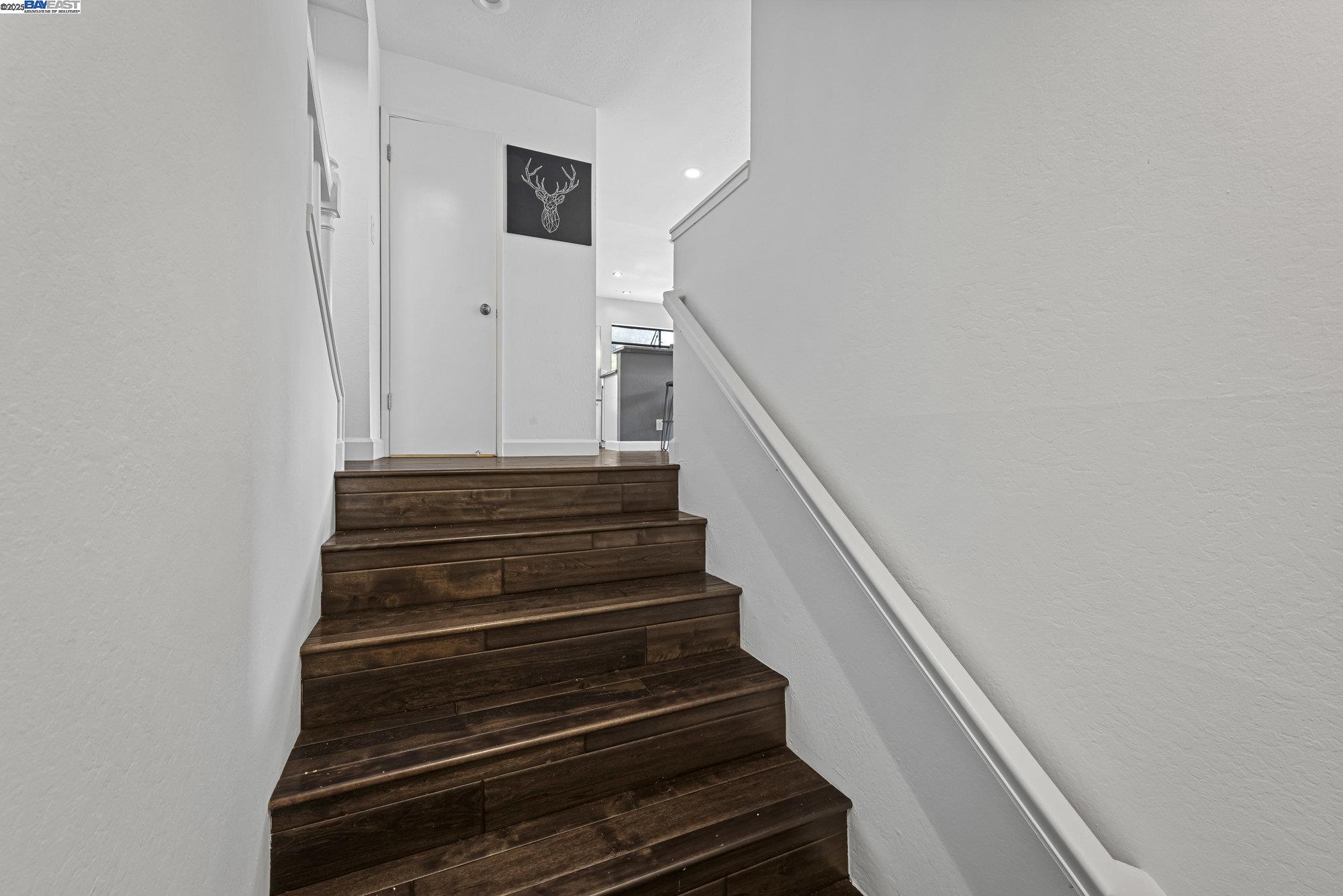 Detail Gallery Image 4 of 28 For 924 Apricot Ave, Campbell,  CA 95008 - 2 Beds | 2/1 Baths