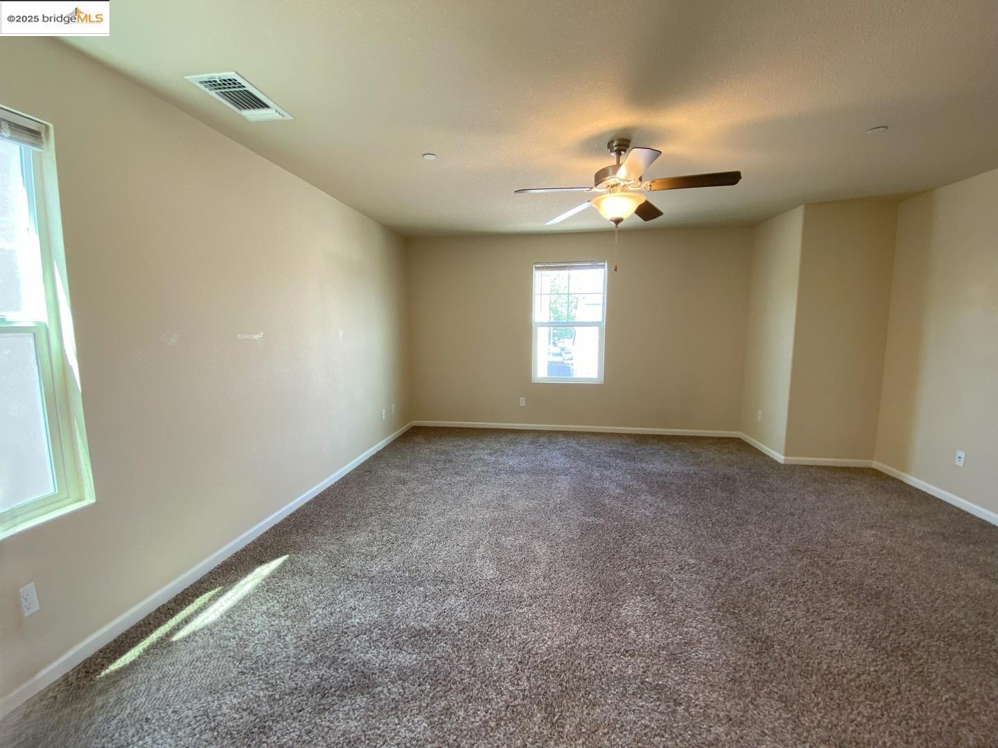 Detail Gallery Image 13 of 25 For 771 Ashwick Loop, Sacramento,  CA 95823 - 4 Beds | 2/1 Baths