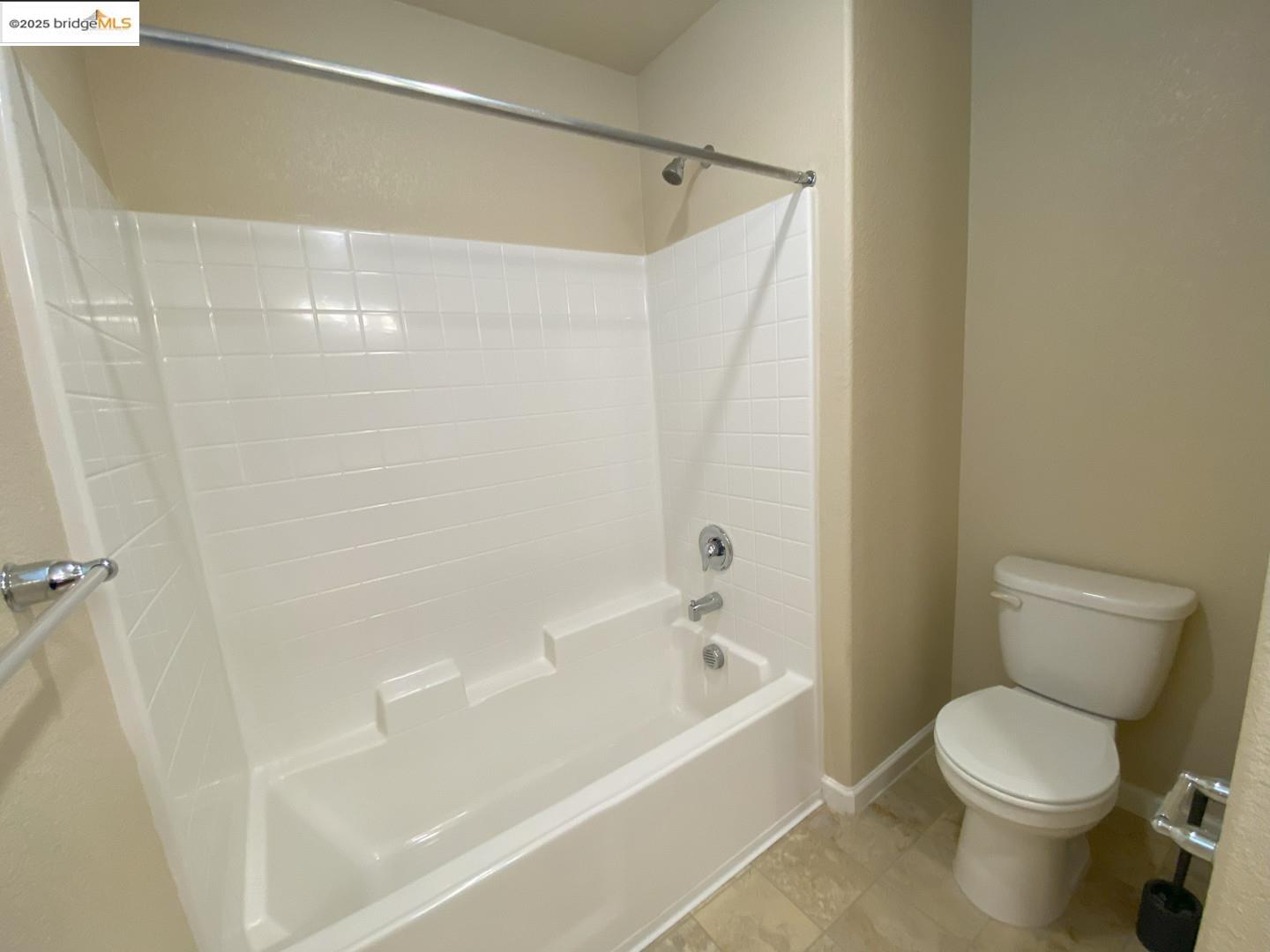 Detail Gallery Image 21 of 25 For 771 Ashwick Loop, Sacramento,  CA 95823 - 4 Beds | 2/1 Baths