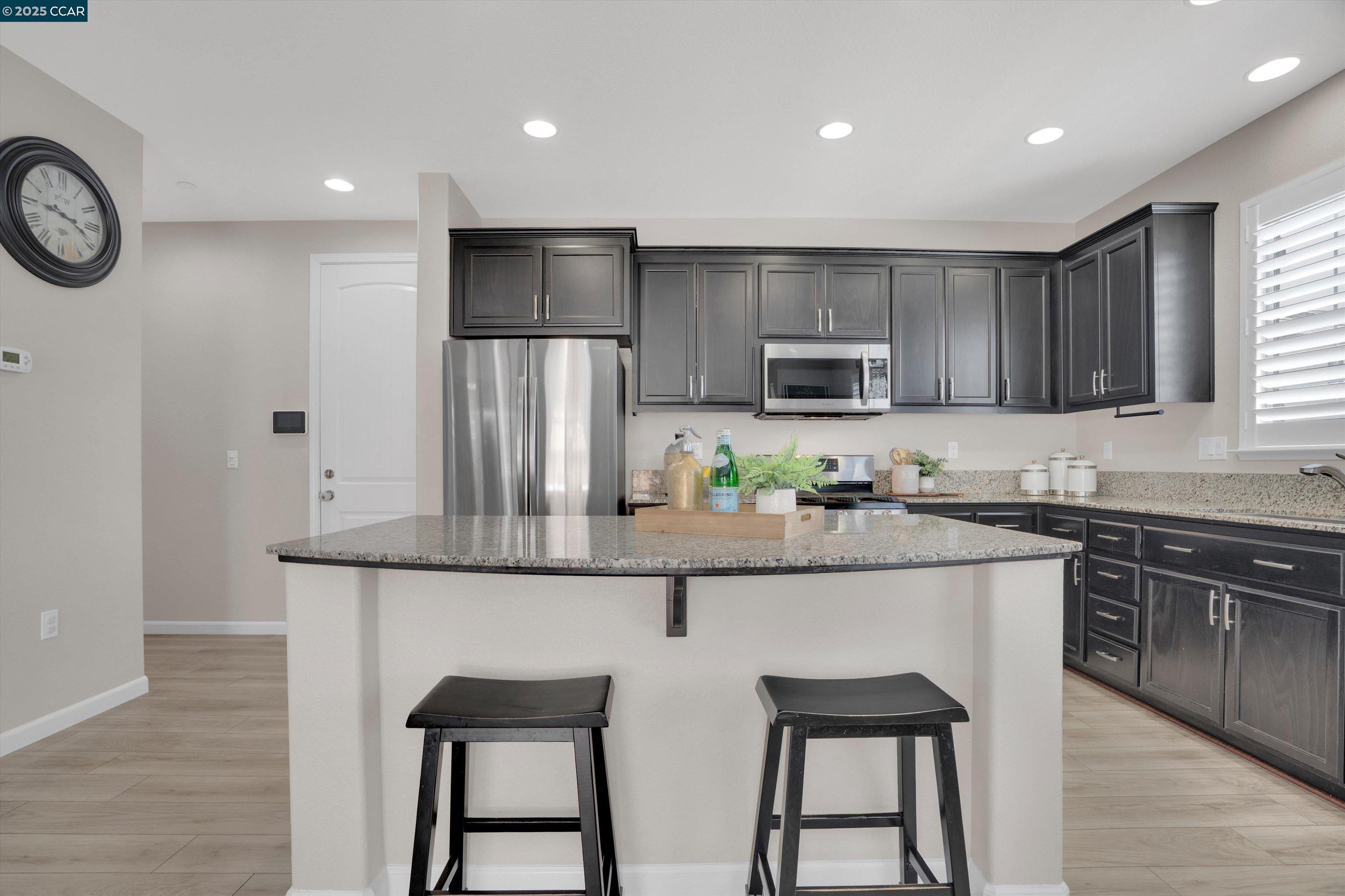Detail Gallery Image 13 of 35 For 300 Alta St, Brentwood,  CA 94513 - 4 Beds | 2/1 Baths