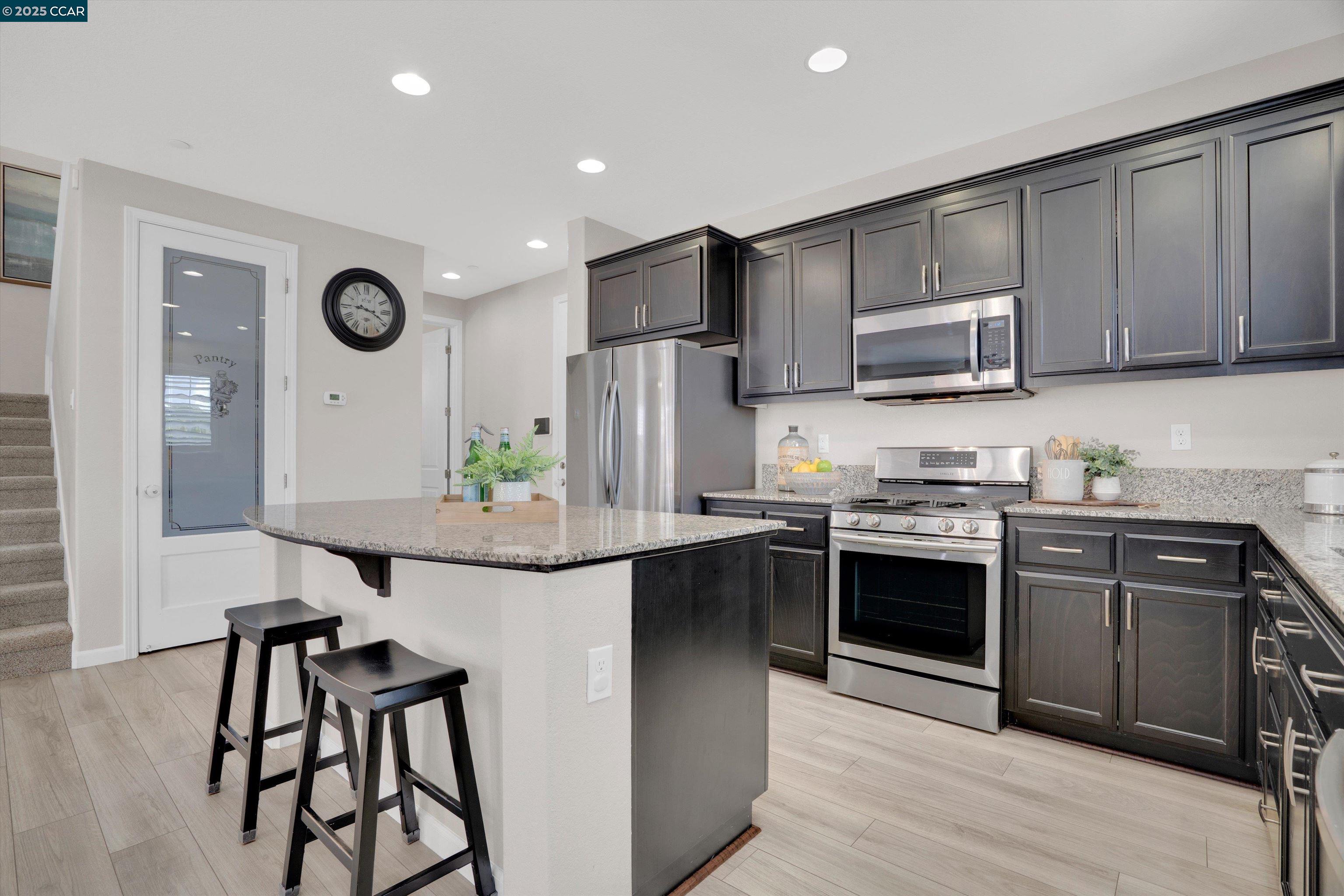 Detail Gallery Image 14 of 35 For 300 Alta St, Brentwood,  CA 94513 - 4 Beds | 2/1 Baths