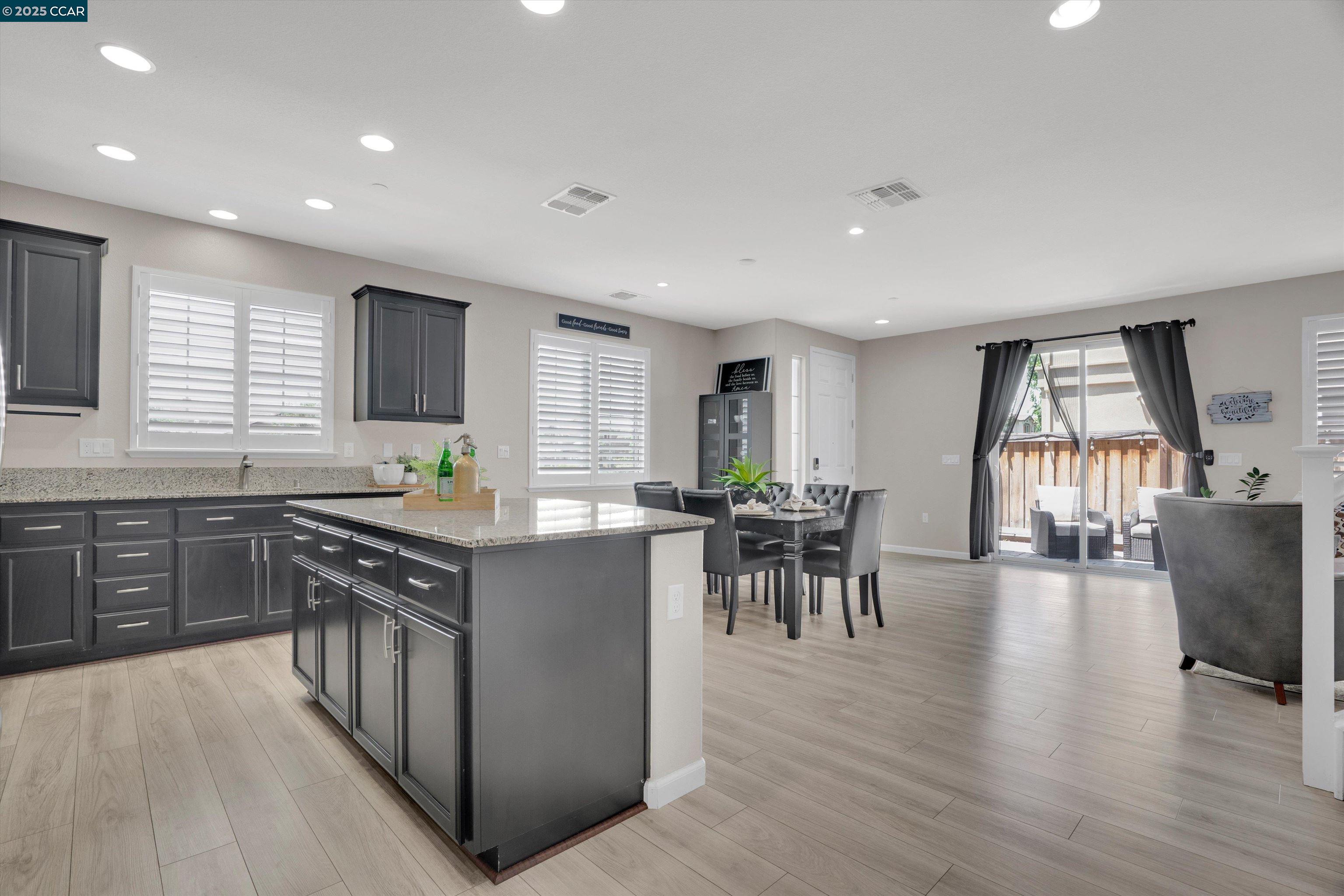 Detail Gallery Image 17 of 35 For 300 Alta St, Brentwood,  CA 94513 - 4 Beds | 2/1 Baths