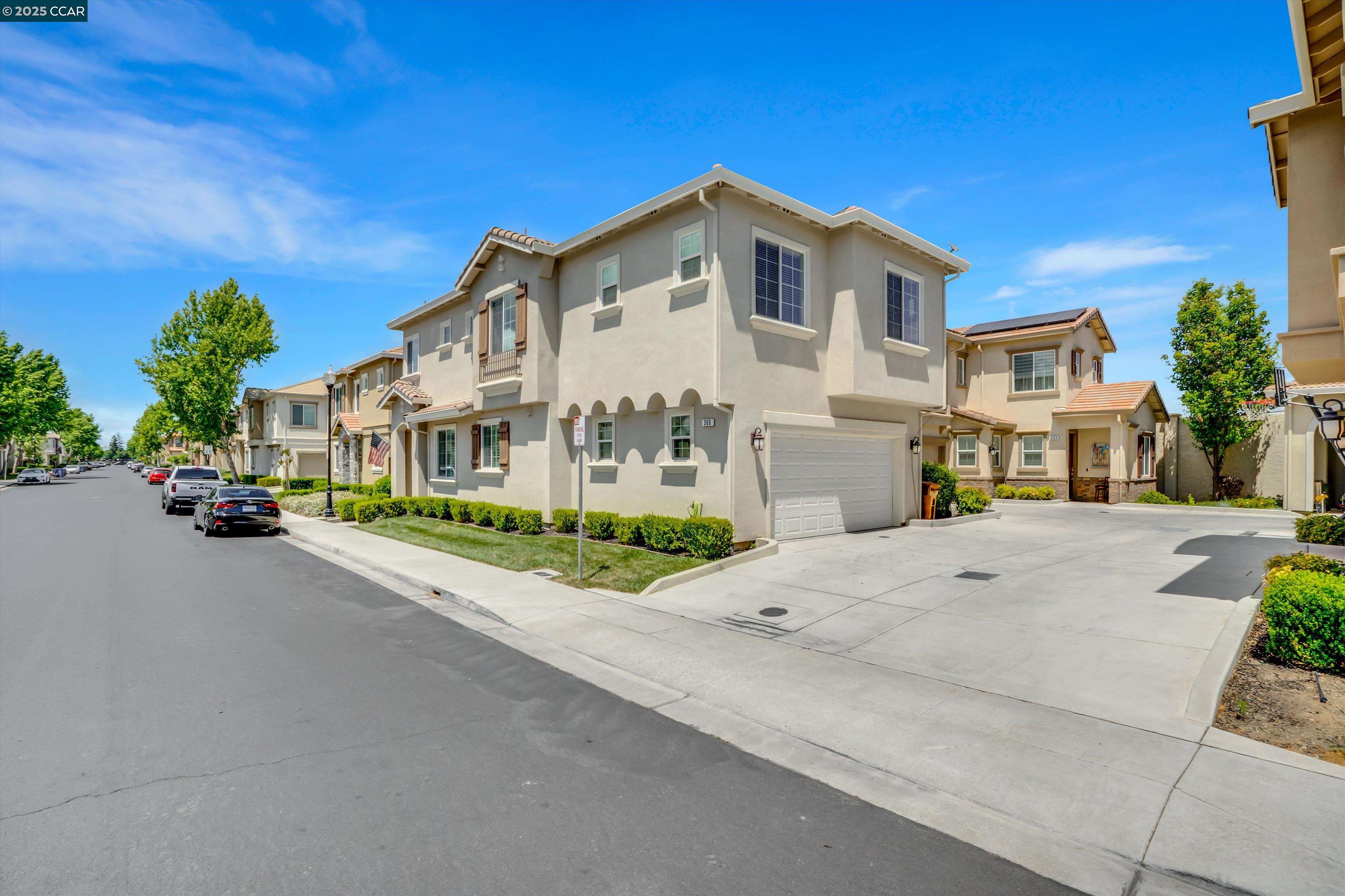 Detail Gallery Image 4 of 35 For 300 Alta St, Brentwood,  CA 94513 - 4 Beds | 2/1 Baths