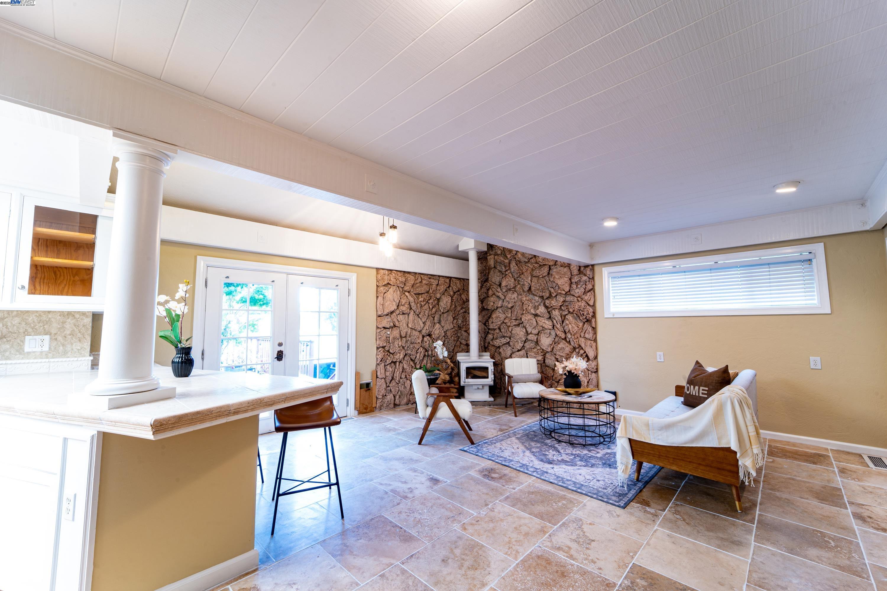 Detail Gallery Image 14 of 36 For 4381 James Ave, Castro Valley,  CA 94546 - 4 Beds | 2 Baths