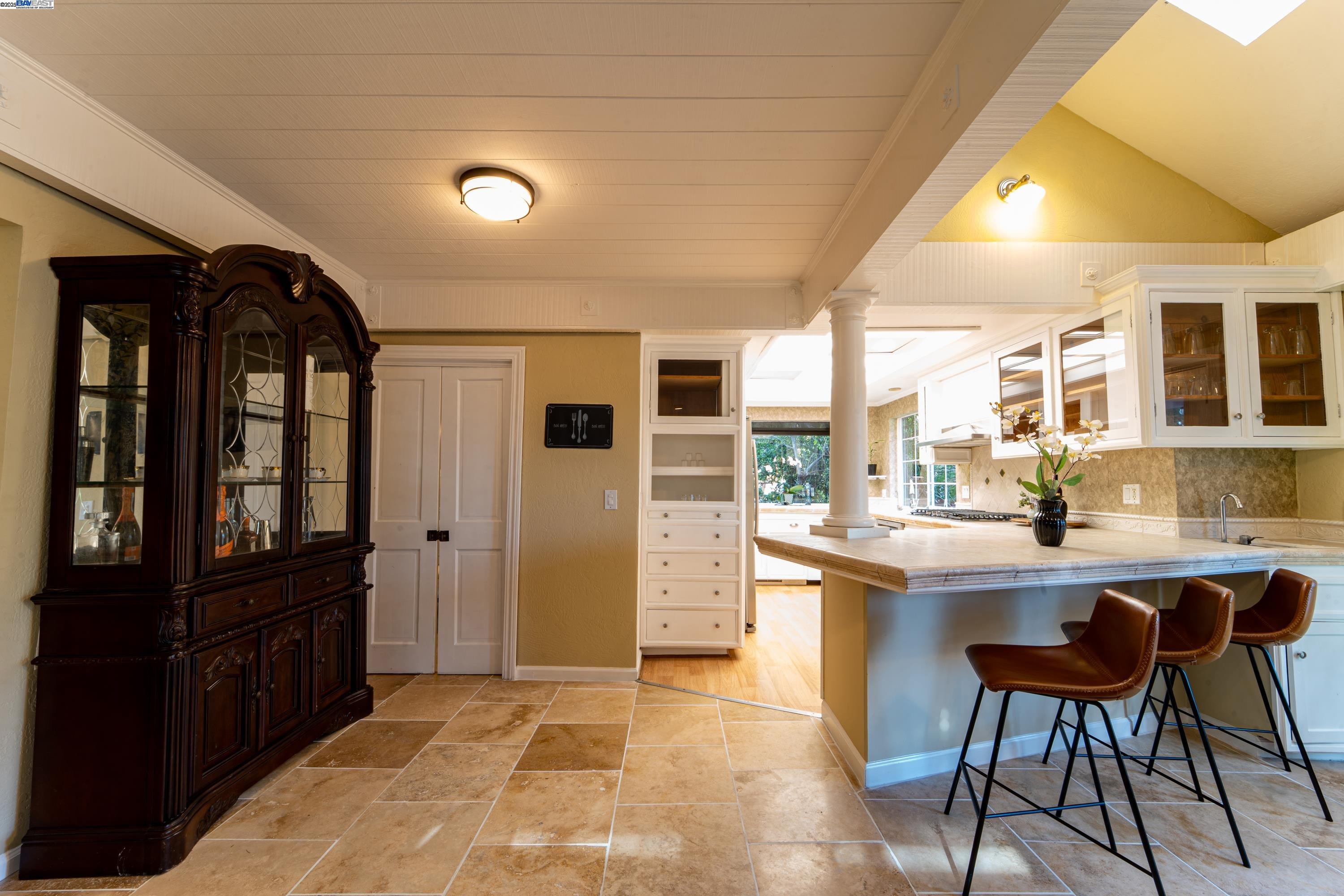 Detail Gallery Image 20 of 36 For 4381 James Ave, Castro Valley,  CA 94546 - 4 Beds | 2 Baths