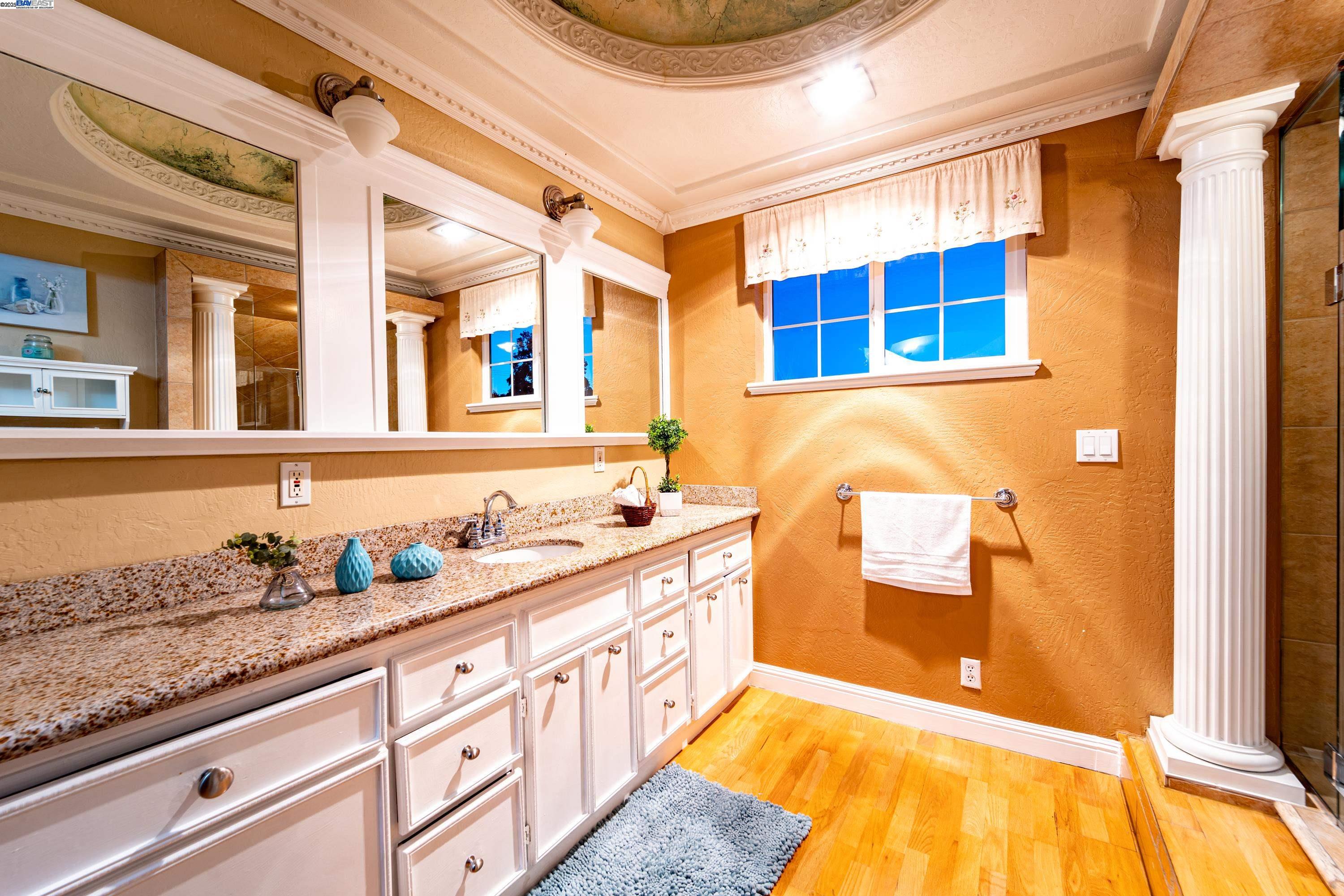 Detail Gallery Image 28 of 36 For 4381 James Ave, Castro Valley,  CA 94546 - 4 Beds | 2 Baths