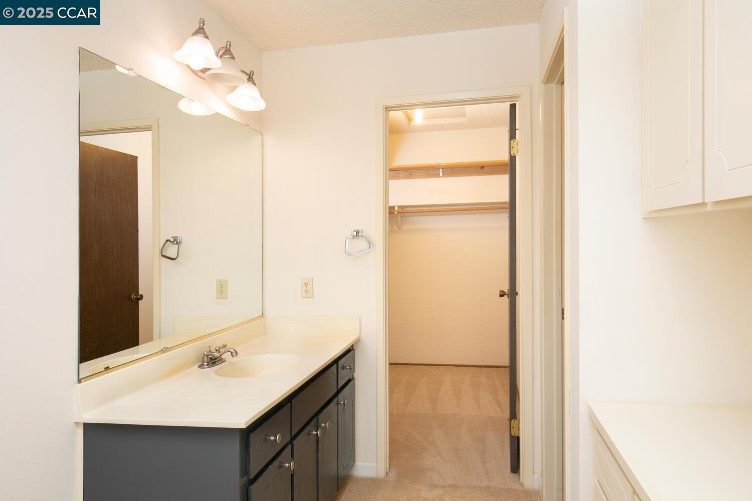 Photo #13: 41097371 Listing: Photo #13