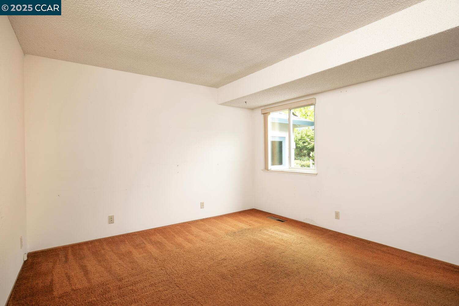 Photo #16: 41097371 Listing: Photo #16