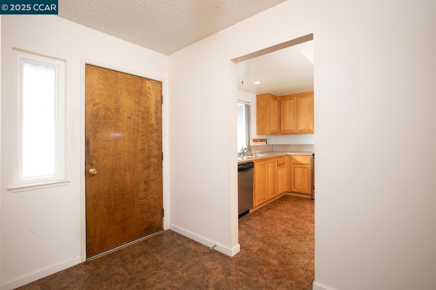 Photo #5: 41097371 Listing: Photo #5