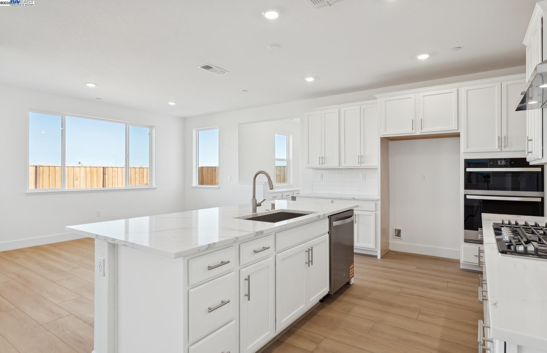 Detail Gallery Image 17 of 60 For 1150 Bradbury Dr, Discovery Bay,  CA 94505 - 5 Beds | 35 Baths