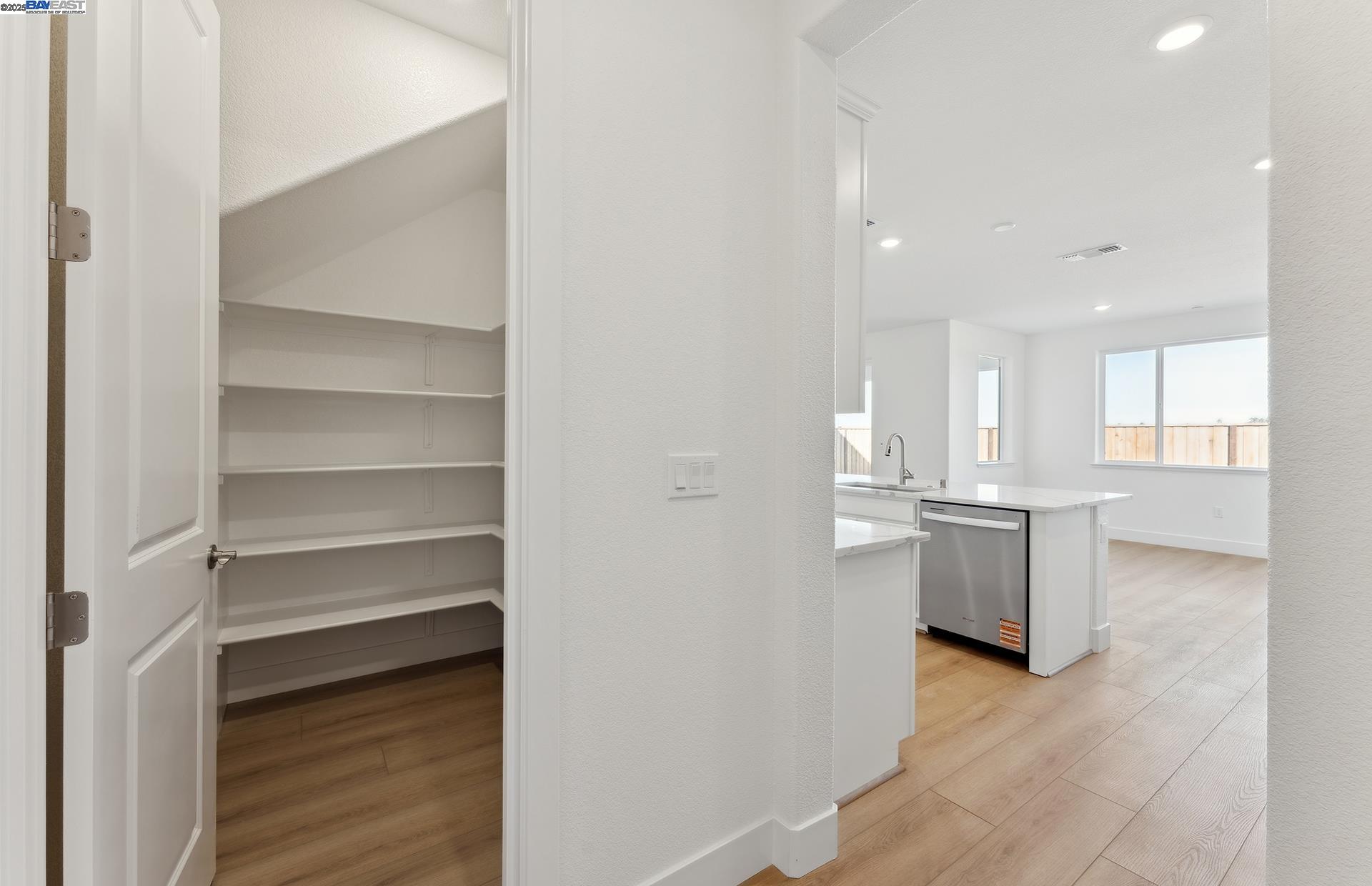 Detail Gallery Image 24 of 60 For 1150 Bradbury Dr, Discovery Bay,  CA 94505 - 5 Beds | 35 Baths