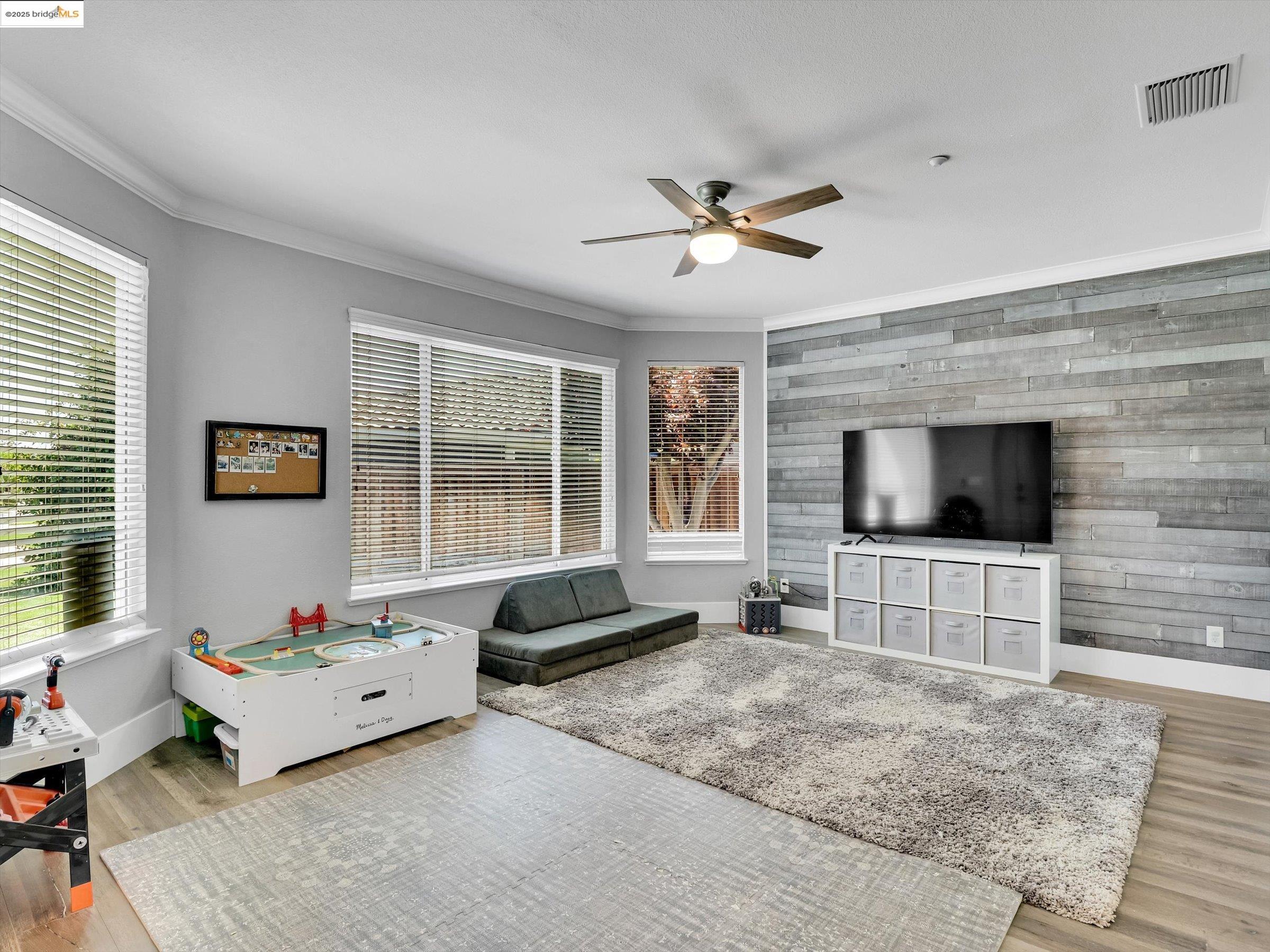 Detail Gallery Image 3 of 53 For 1109 San Donato Ct, Brentwood,  CA 94513 - 3 Beds | 2/1 Baths