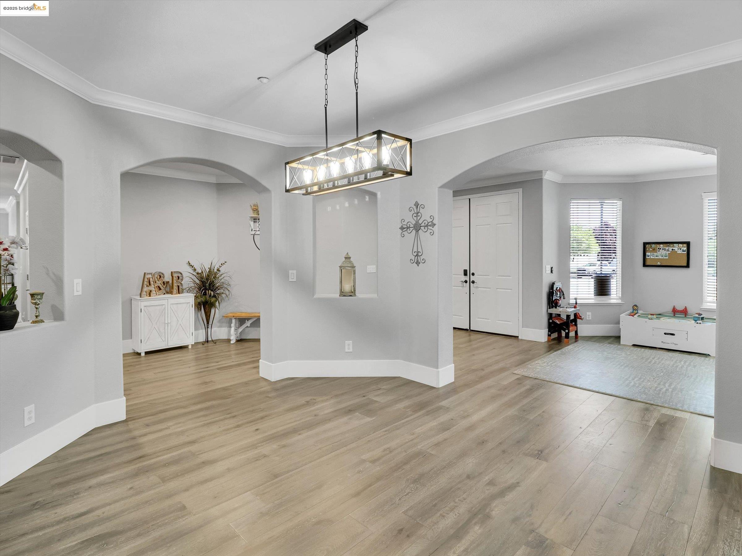 Detail Gallery Image 6 of 53 For 1109 San Donato Ct, Brentwood,  CA 94513 - 3 Beds | 2/1 Baths