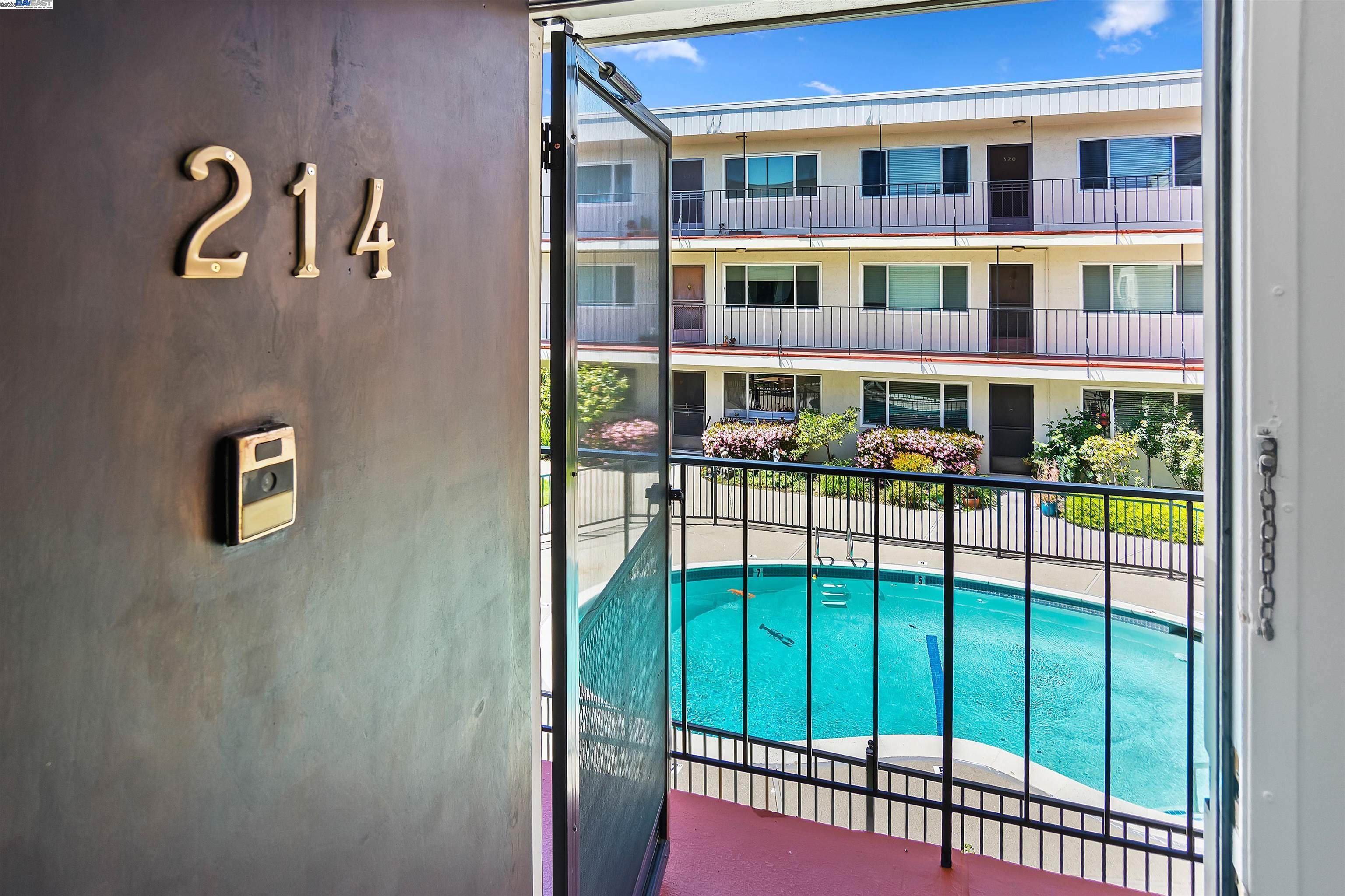 Photo #3: 41097378 Listing 