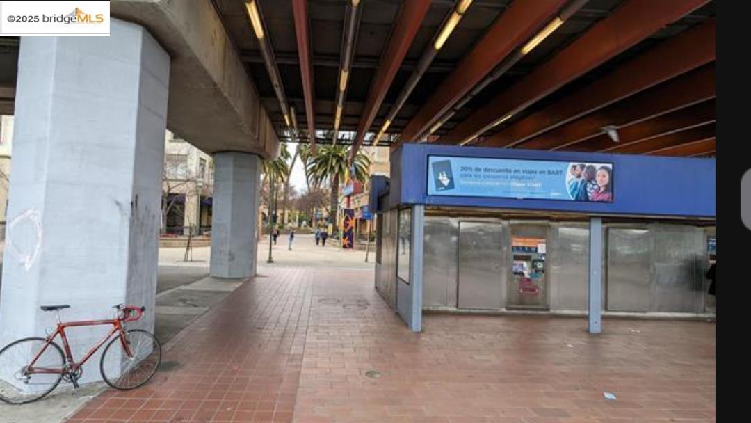 Detail Gallery Image 34 of 38 For 3532 San Leandro St #L,  Oakland,  CA 94601 - 1 Beds | 1 Baths