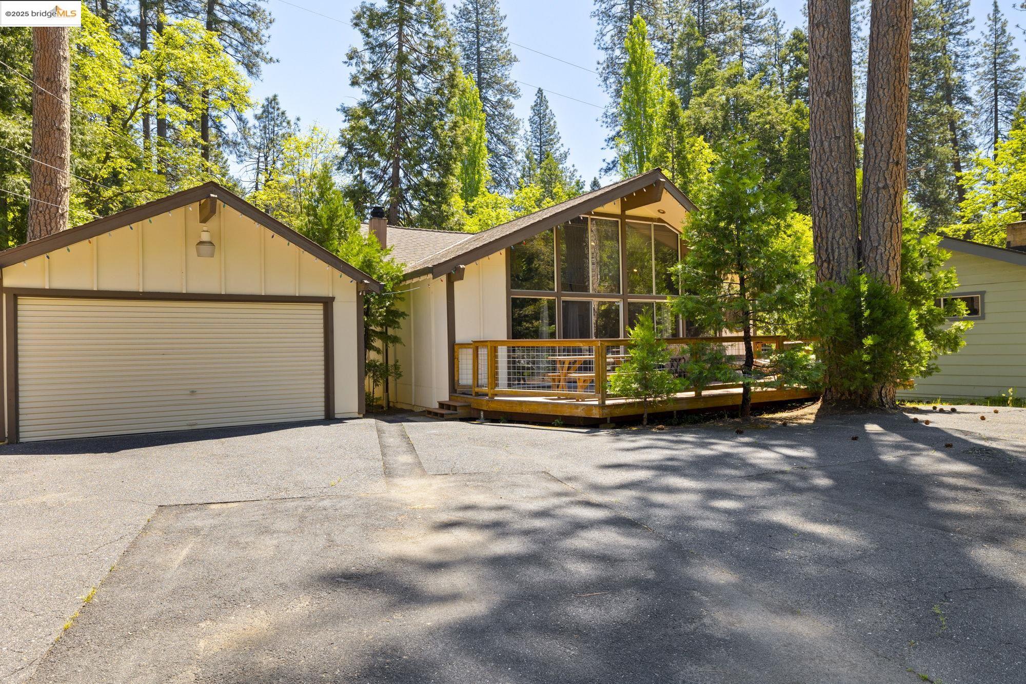 Detail Gallery Image 1 of 1 For 22893 Golf Club Dr., Twain Harte,  CA 95383-9999 - 3 Beds | 3 Baths