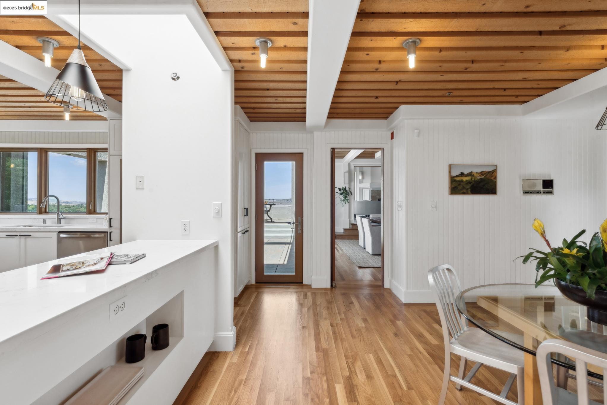 Detail Gallery Image 23 of 60 For 12688 Brookpark Road, Oakland,  CA 94619 - 6 Beds | 4/1 Baths