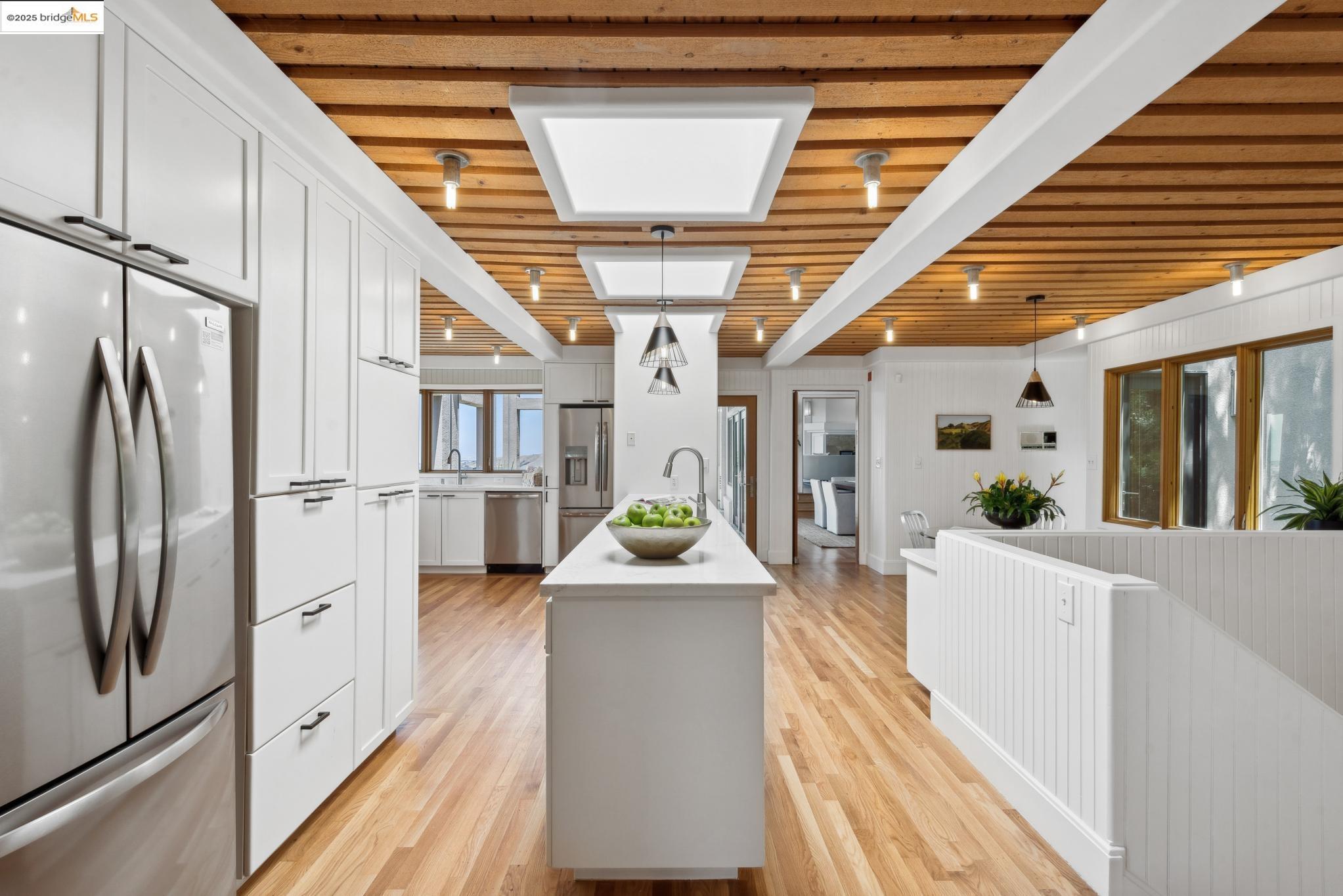 Detail Gallery Image 27 of 60 For 12688 Brookpark Road, Oakland,  CA 94619 - 6 Beds | 4/1 Baths