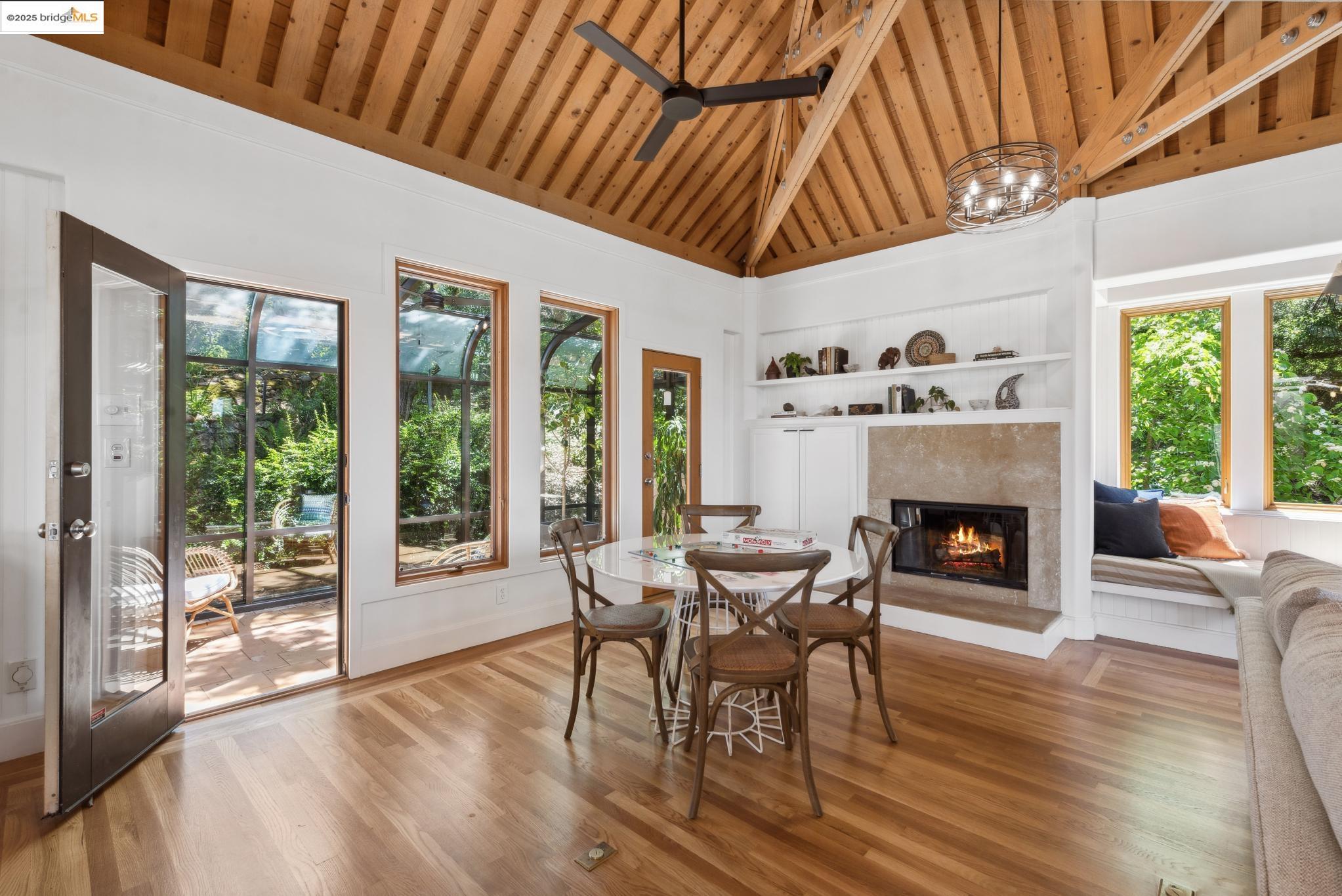 Detail Gallery Image 29 of 60 For 12688 Brookpark Road, Oakland,  CA 94619 - 6 Beds | 4/1 Baths