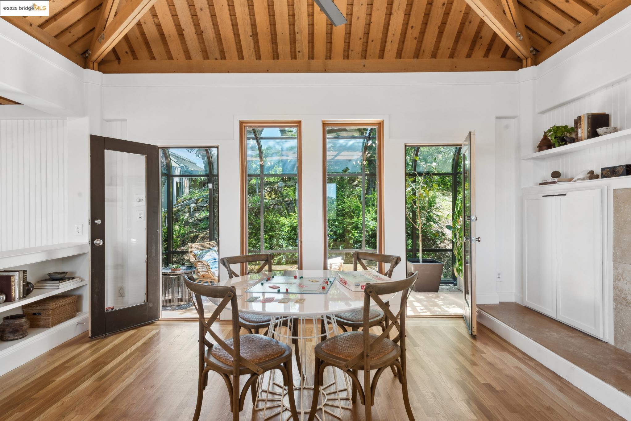 Detail Gallery Image 30 of 60 For 12688 Brookpark Road, Oakland,  CA 94619 - 6 Beds | 4/1 Baths