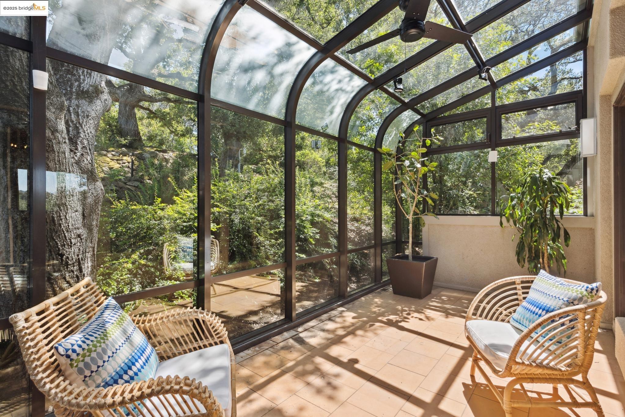 Detail Gallery Image 31 of 60 For 12688 Brookpark Road, Oakland,  CA 94619 - 6 Beds | 4/1 Baths