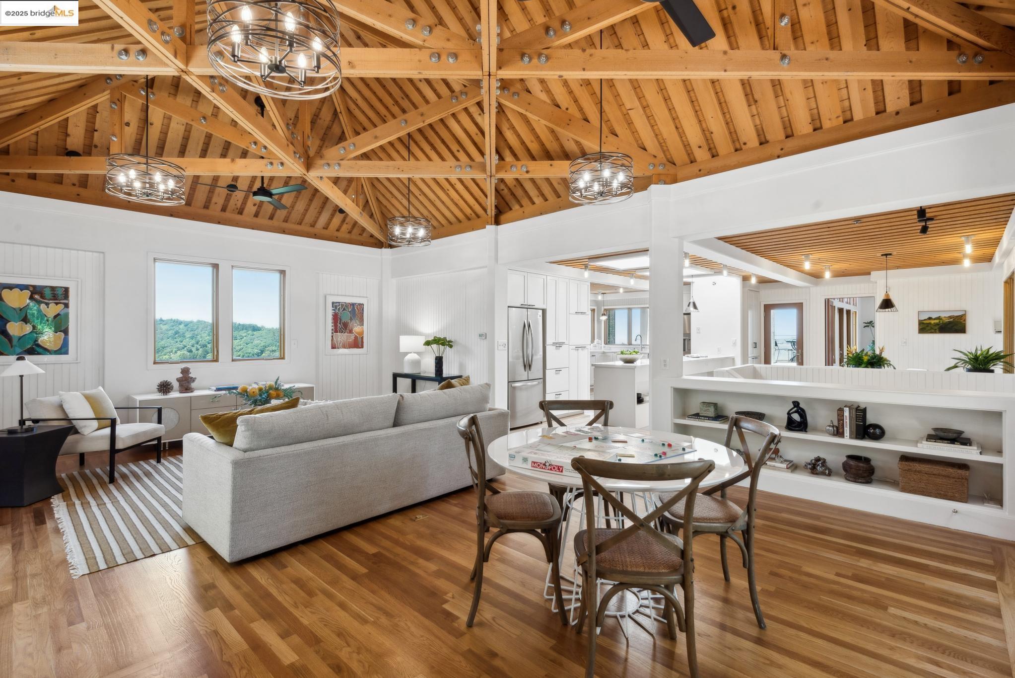 Detail Gallery Image 33 of 60 For 12688 Brookpark Road, Oakland,  CA 94619 - 6 Beds | 4/1 Baths