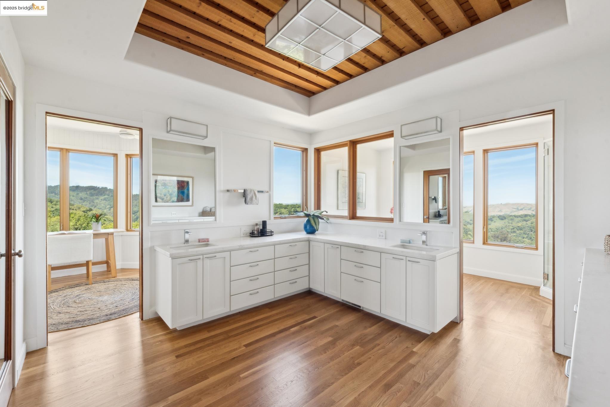 Detail Gallery Image 38 of 60 For 12688 Brookpark Road, Oakland,  CA 94619 - 6 Beds | 4/1 Baths