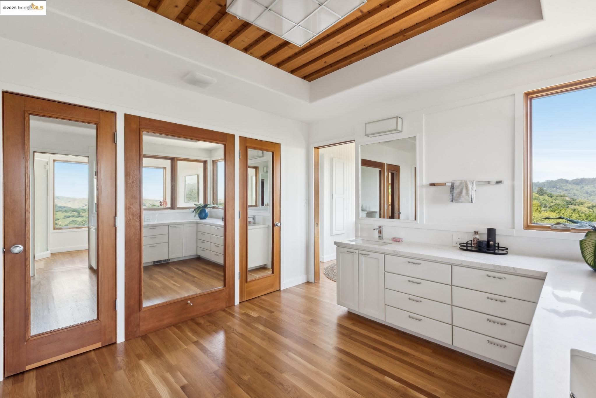 Detail Gallery Image 41 of 60 For 12688 Brookpark Road, Oakland,  CA 94619 - 6 Beds | 4/1 Baths
