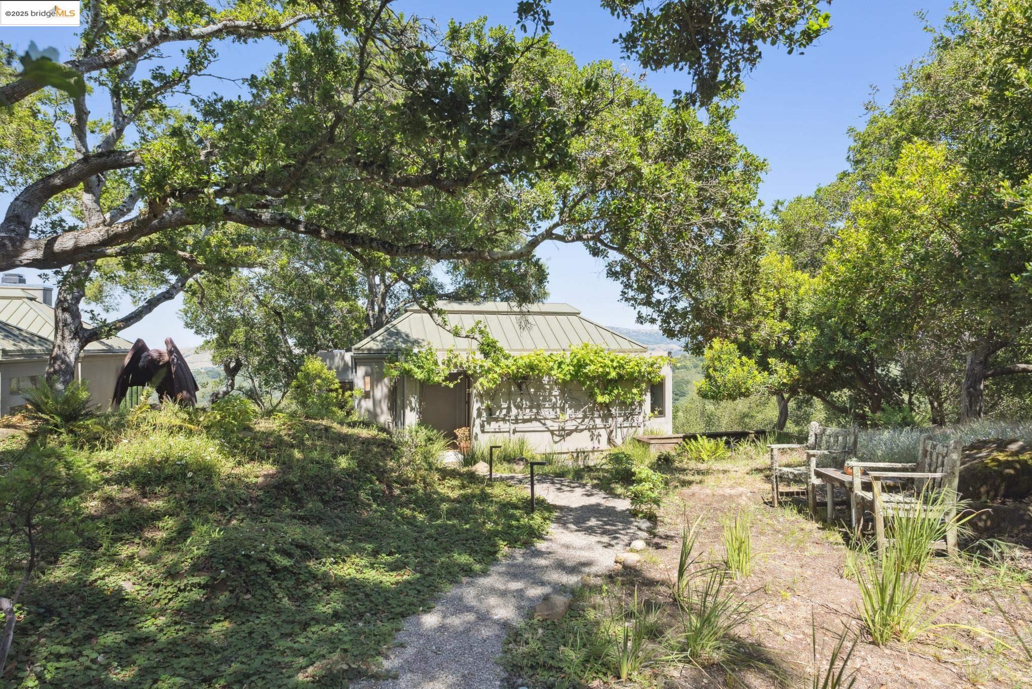 Detail Gallery Image 59 of 60 For 12688 Brookpark Road, Oakland,  CA 94619 - 6 Beds | 4/1 Baths