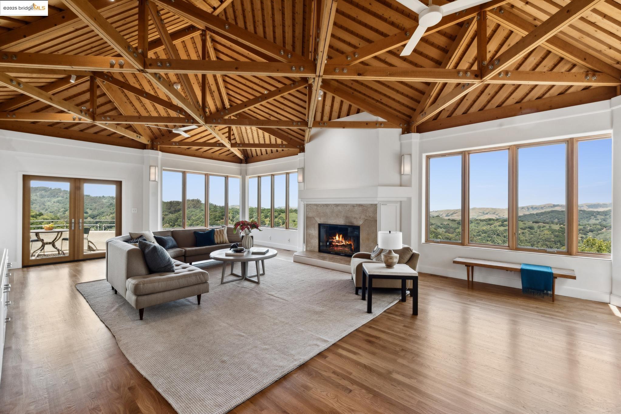 Detail Gallery Image 10 of 60 For 12688 Brookpark Road, Oakland,  CA 94619 - 6 Beds | 4/1 Baths