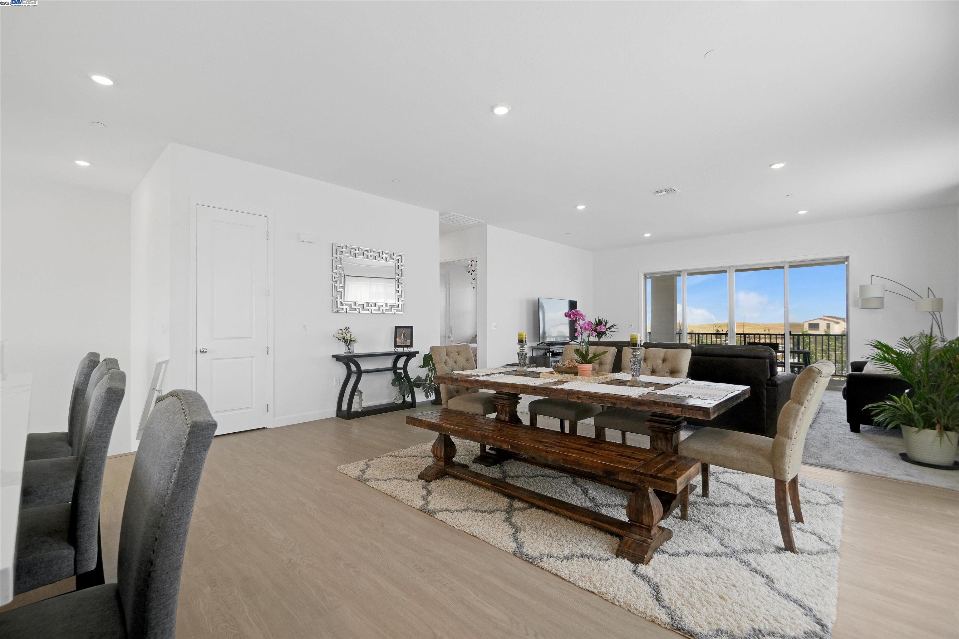 Detail Gallery Image 15 of 46 For 2462 Shore Vista, Fairfield,  CA 94533 - 3 Beds | 2 Baths