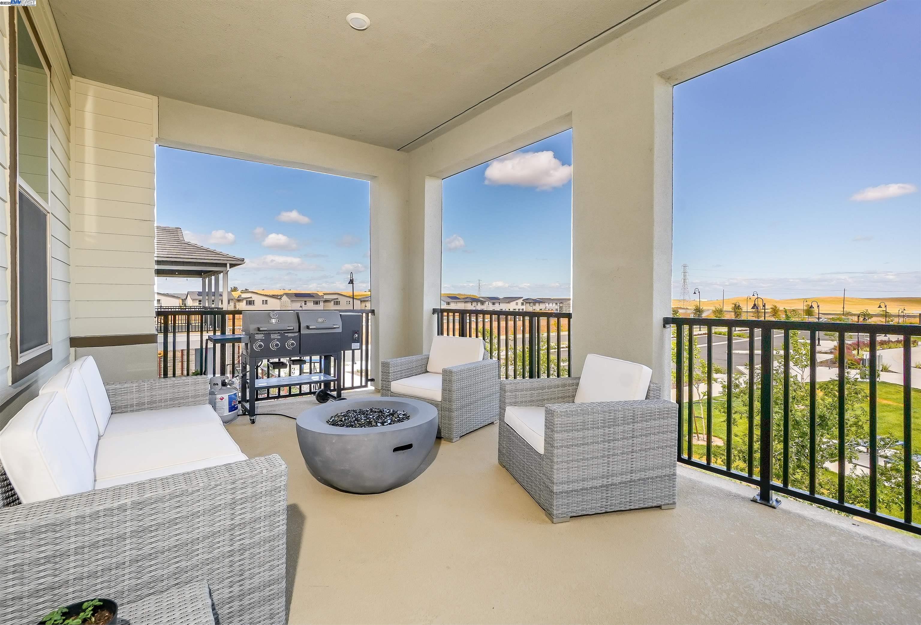 Detail Gallery Image 33 of 46 For 2462 Shore Vista, Fairfield,  CA 94533 - 3 Beds | 2 Baths