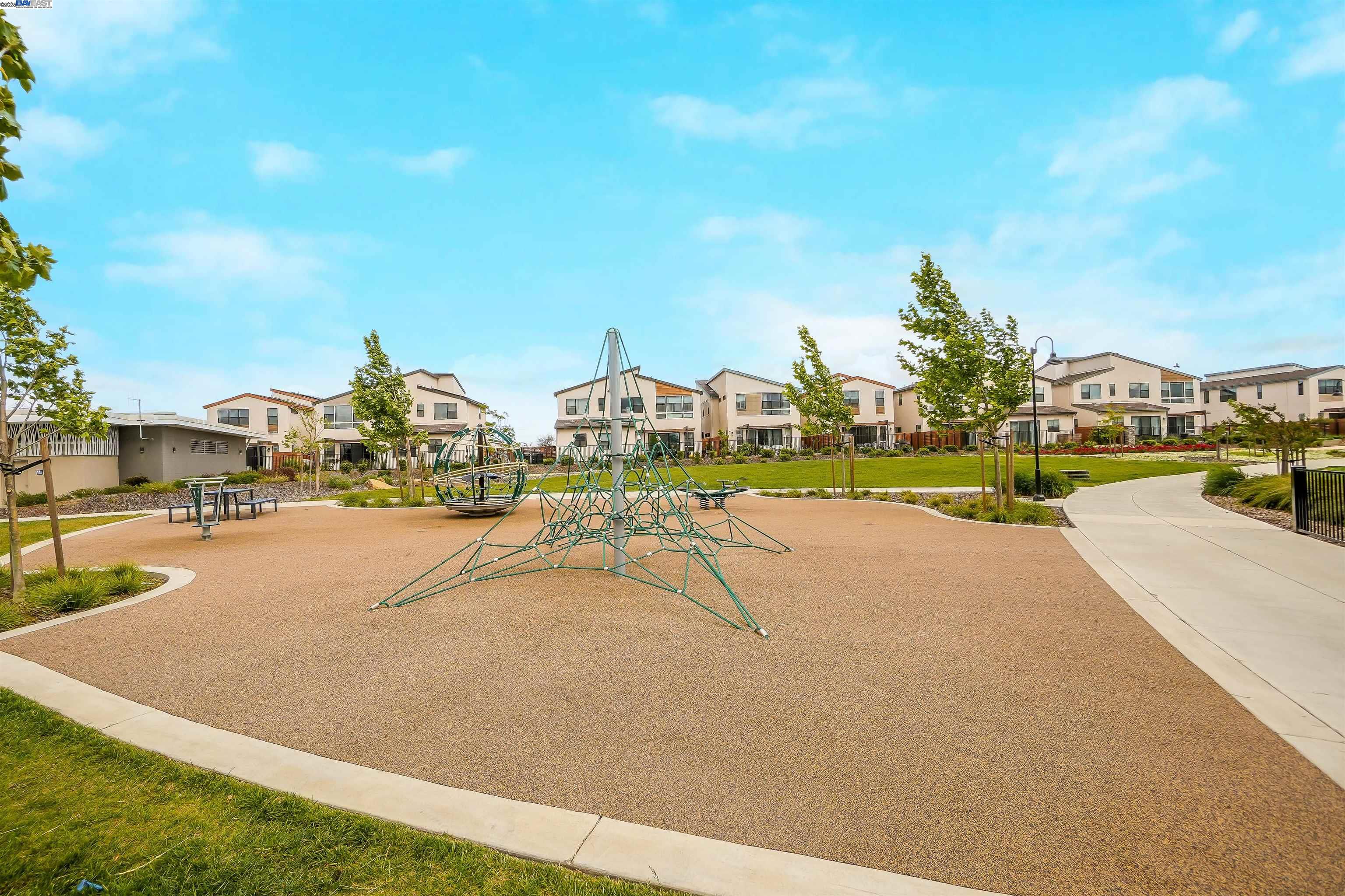 Detail Gallery Image 44 of 46 For 2462 Shore Vista, Fairfield,  CA 94533 - 3 Beds | 2 Baths