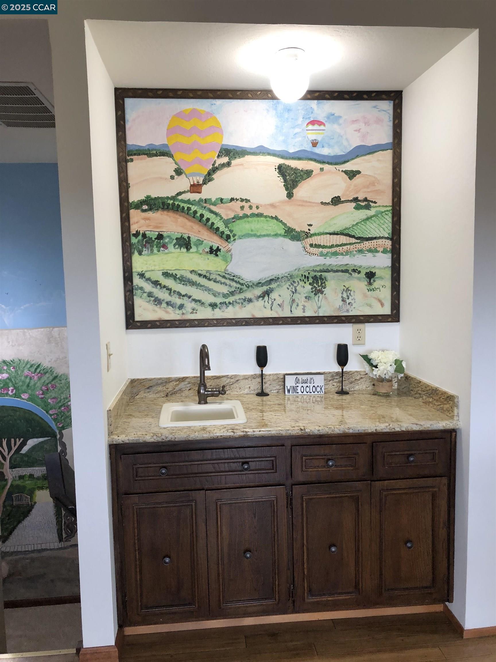 Detail Gallery Image 23 of 47 For 18509 Greenridge Ct, Castro Valley,  CA 94552 - 4 Beds | 2/1 Baths