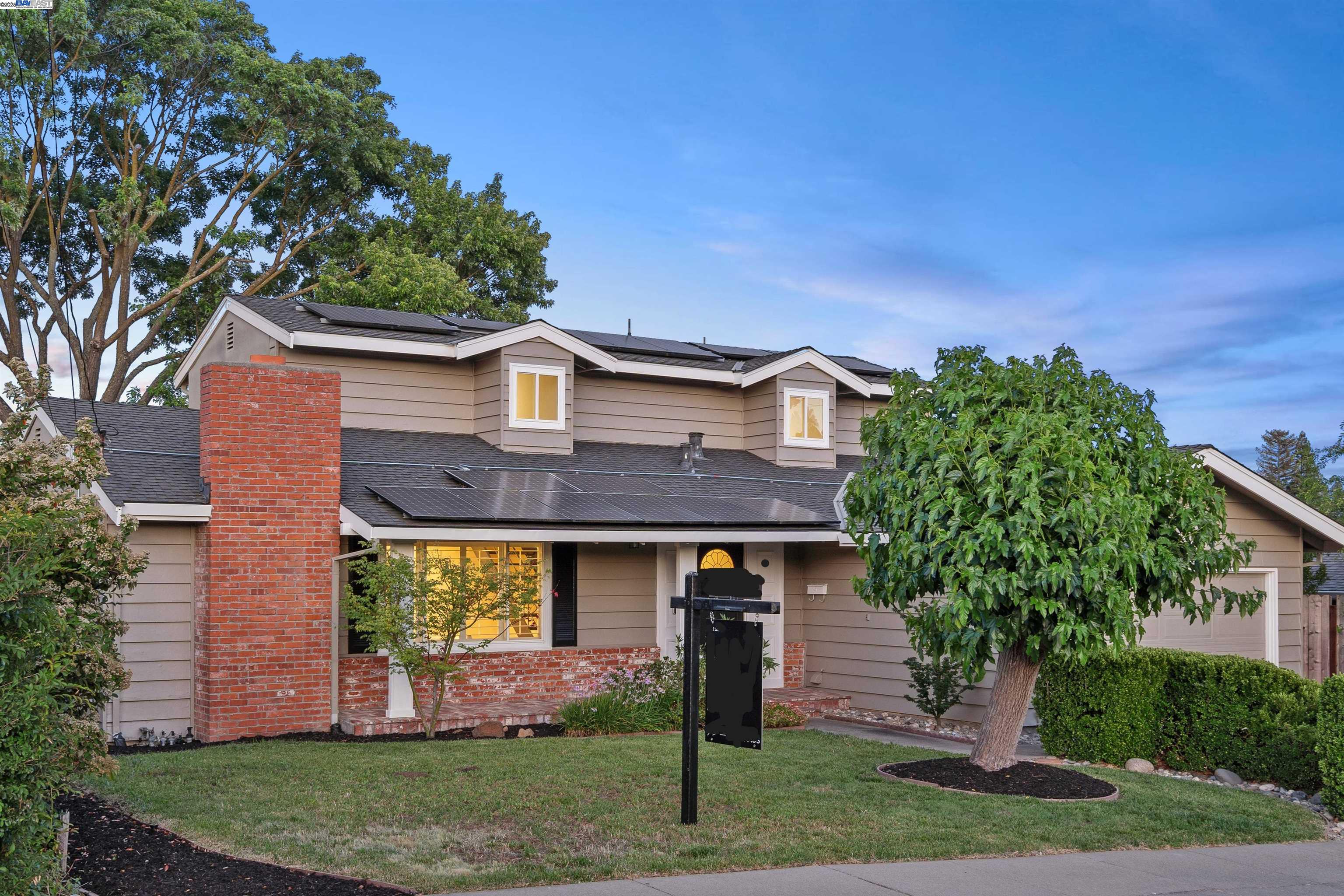 Detail Gallery Image 1 of 1 For 6649 Waverly Rd, Martinez,  CA 94553 - 4 Beds | 2 Baths