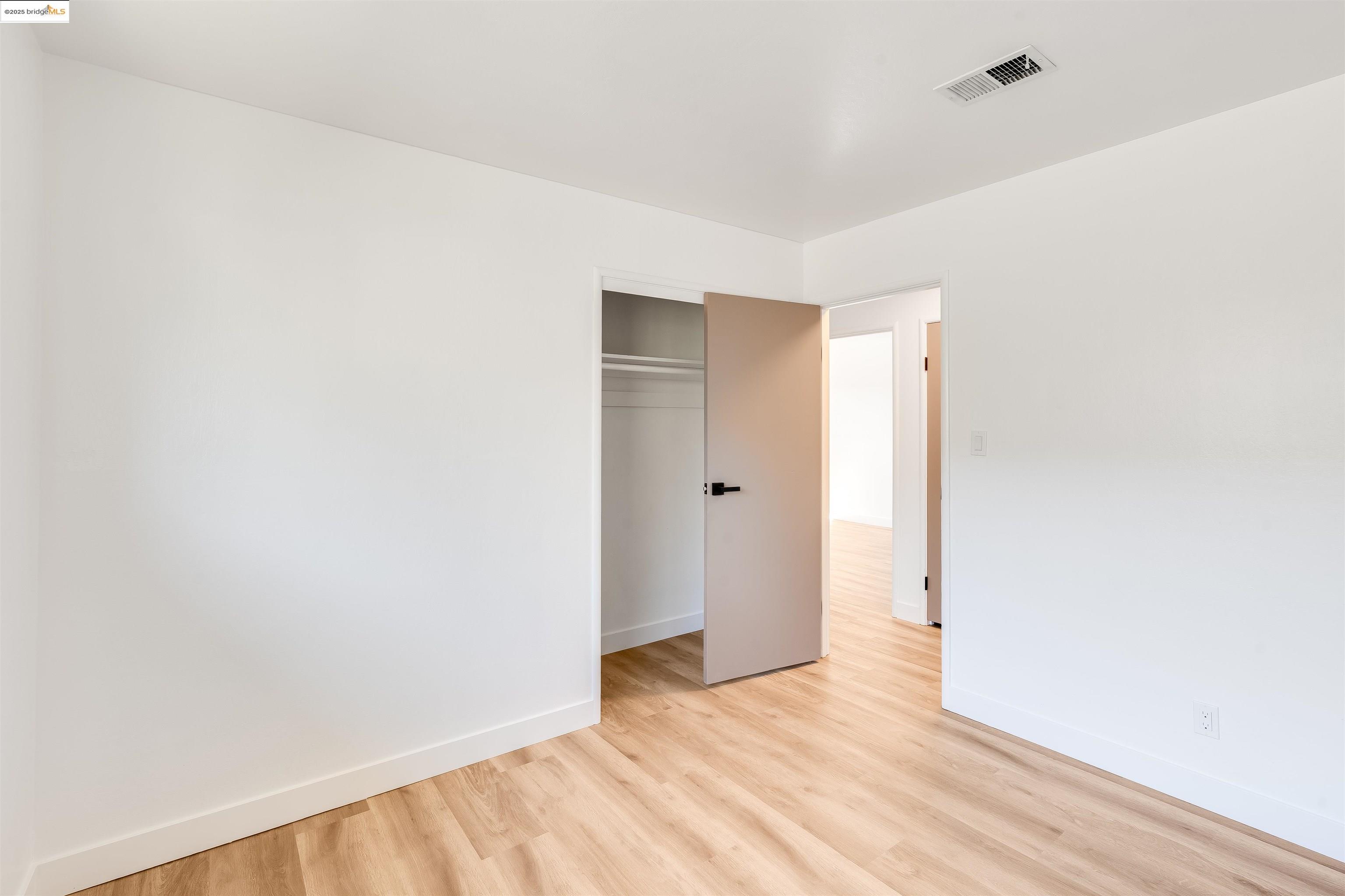Detail Gallery Image 25 of 42 For 1908 New Jersey St, Fairfield,  CA 94533 - 3 Beds | 2 Baths