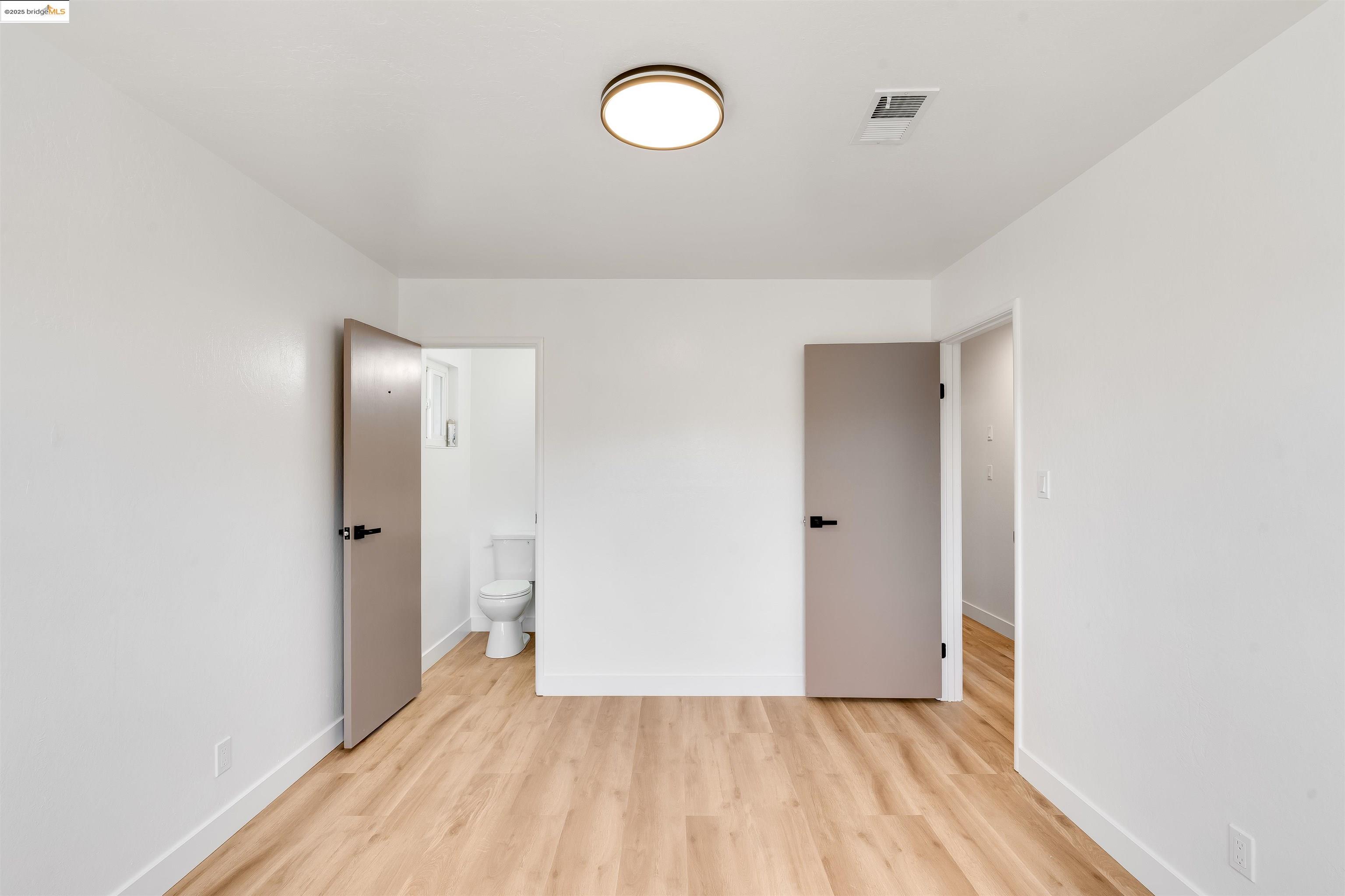 Detail Gallery Image 30 of 42 For 1908 New Jersey St, Fairfield,  CA 94533 - 3 Beds | 2 Baths