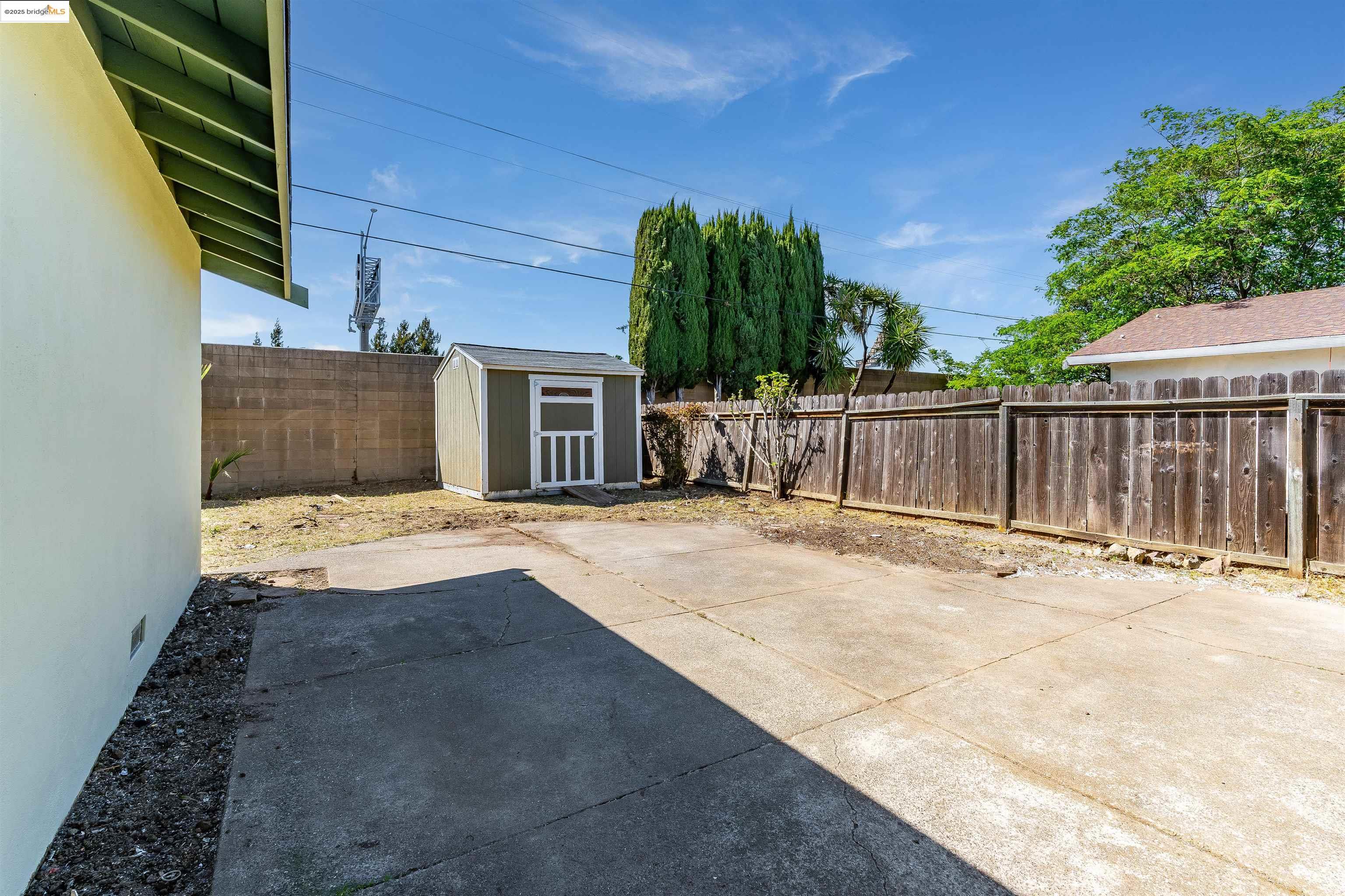 Detail Gallery Image 32 of 42 For 1908 New Jersey St, Fairfield,  CA 94533 - 3 Beds | 2 Baths