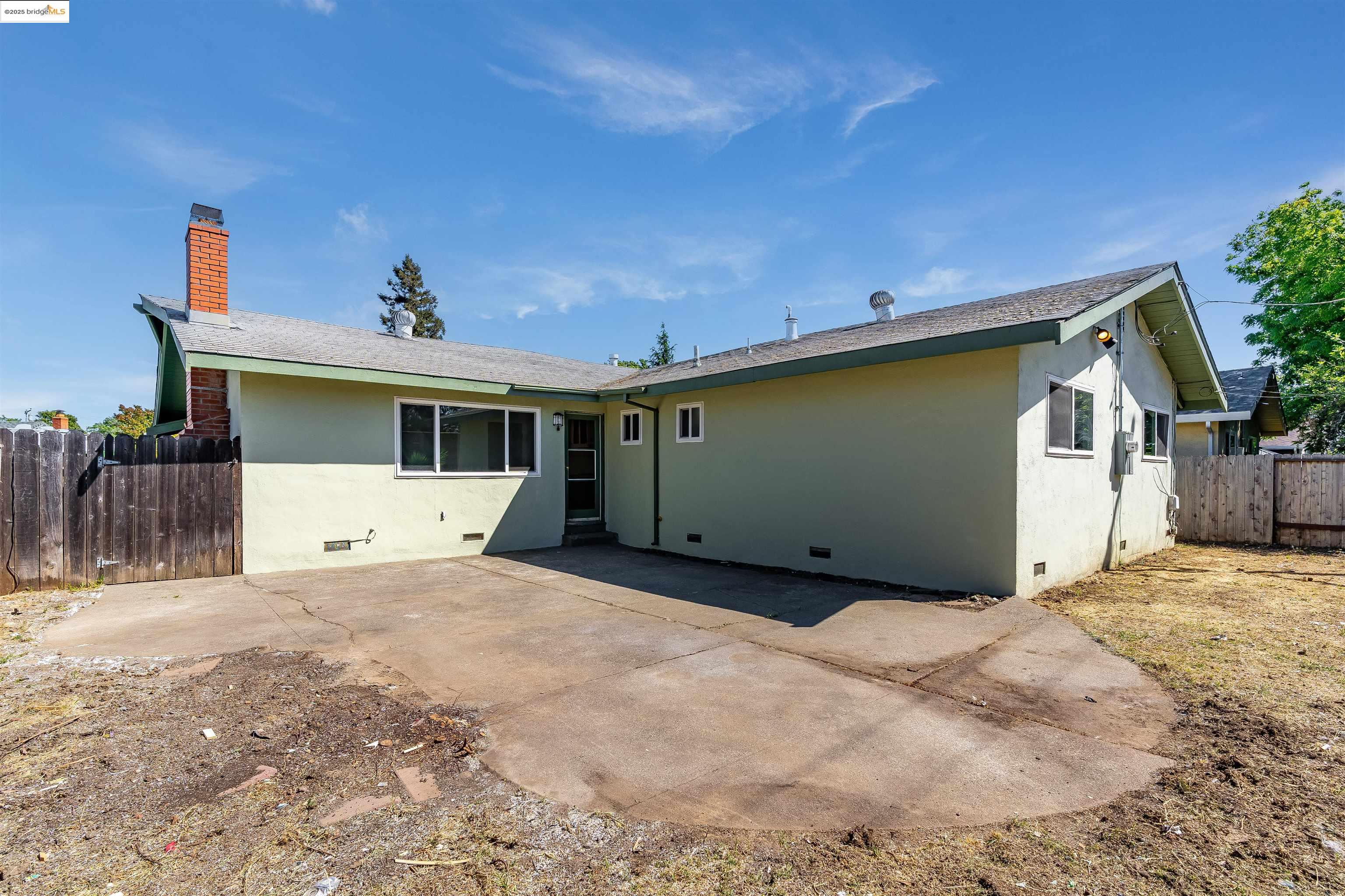 Detail Gallery Image 34 of 42 For 1908 New Jersey St, Fairfield,  CA 94533 - 3 Beds | 2 Baths