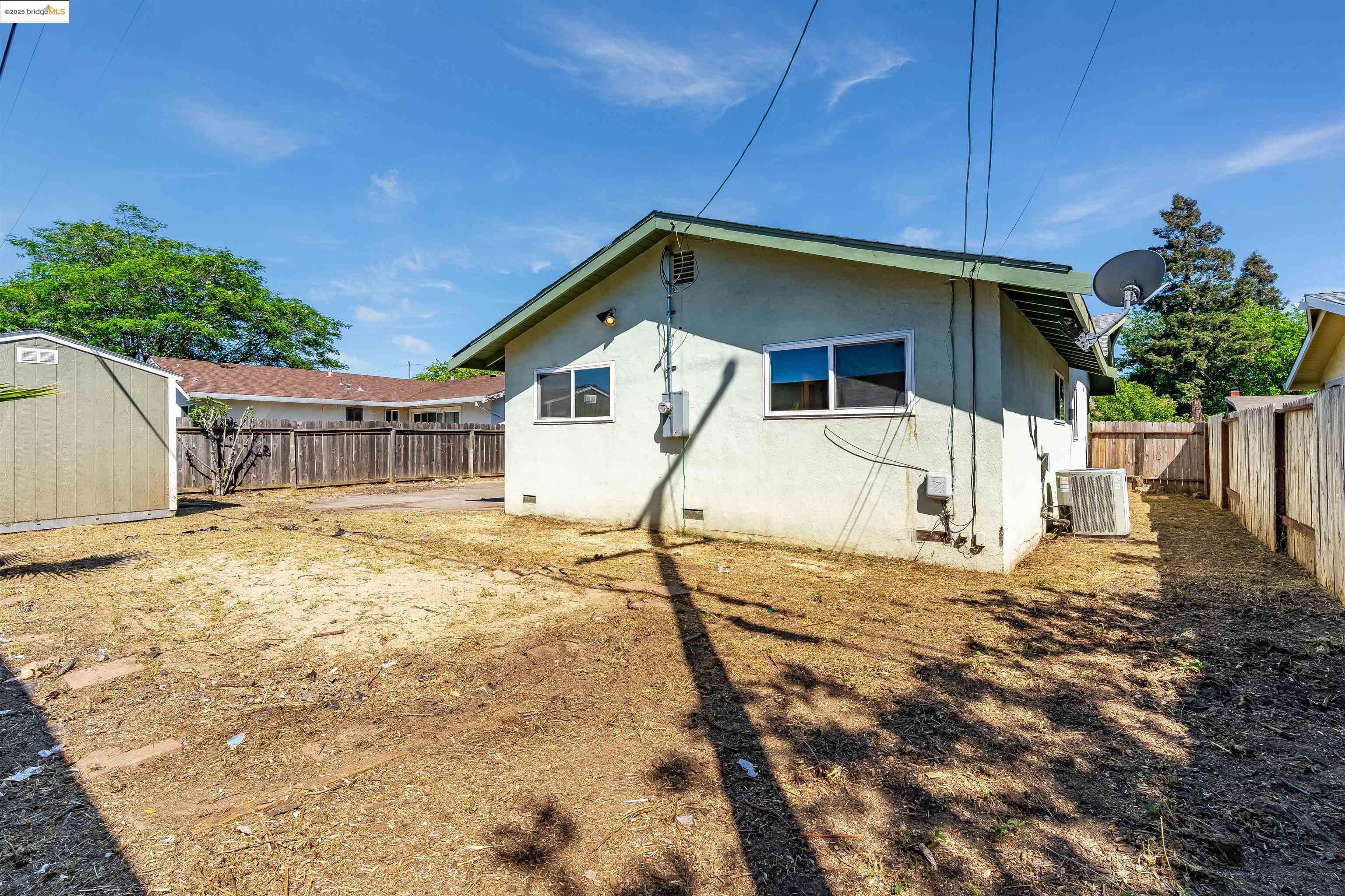 Detail Gallery Image 39 of 42 For 1908 New Jersey St, Fairfield,  CA 94533 - 3 Beds | 2 Baths