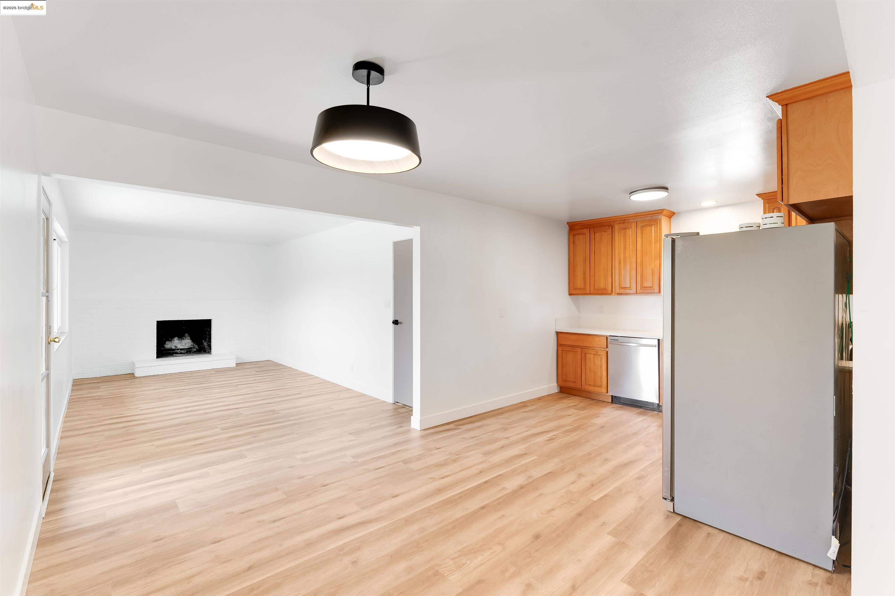 Detail Gallery Image 10 of 42 For 1908 New Jersey St, Fairfield,  CA 94533 - 3 Beds | 2 Baths