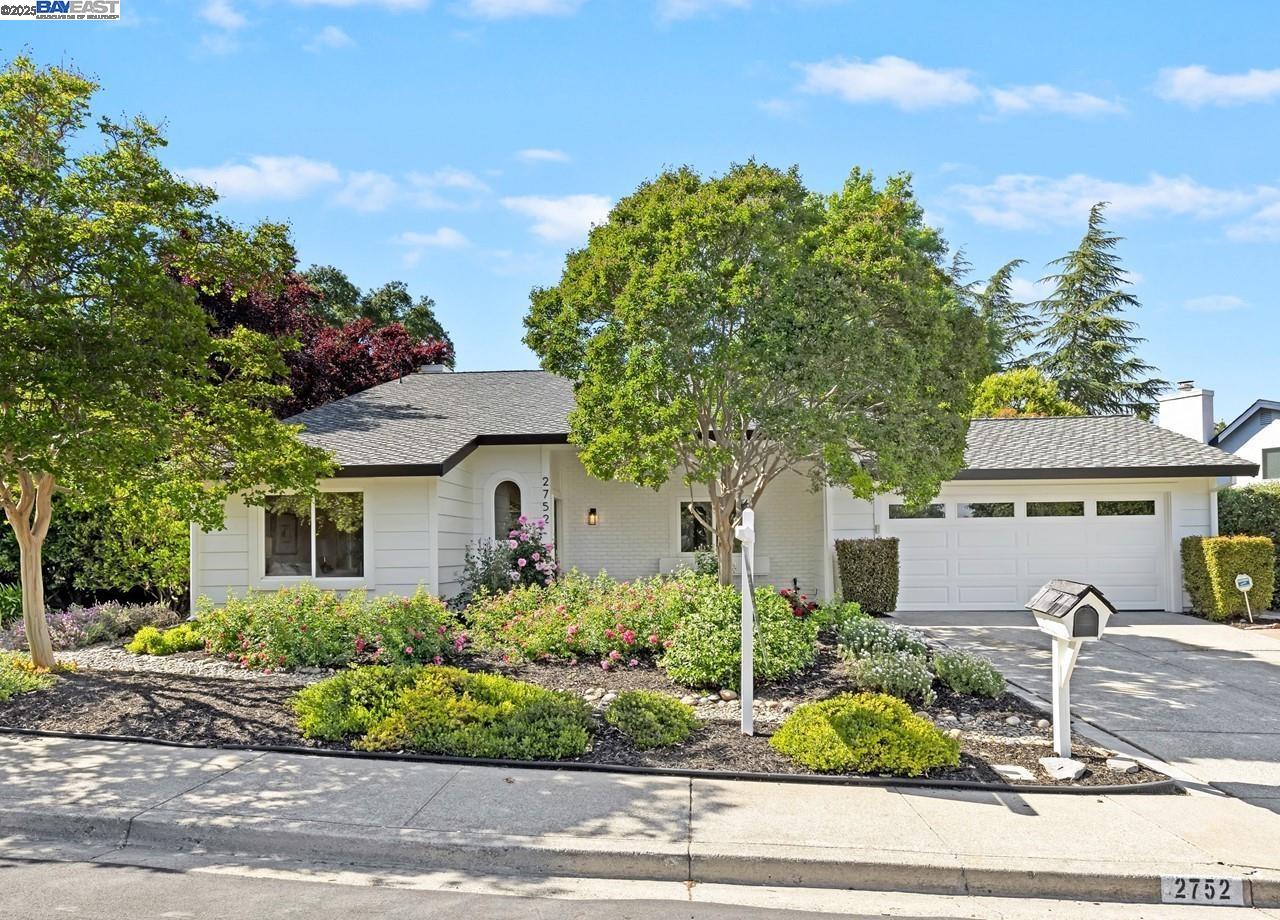 Detail Gallery Image 2 of 46 For 2752 Morgan Dr, San Ramon,  CA 94583 - 5 Beds | 3 Baths