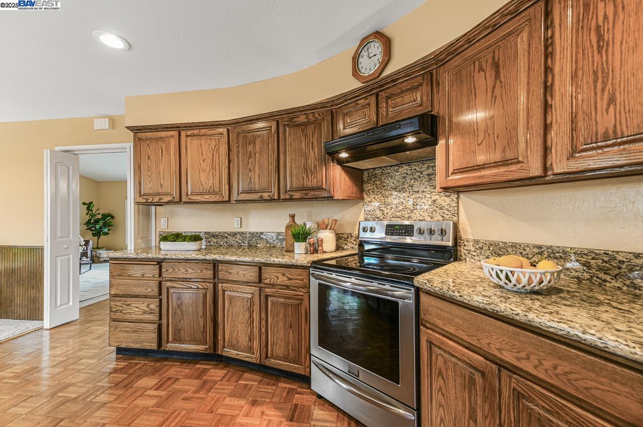 Detail Gallery Image 19 of 43 For 1047 Innsbruck St, Livermore,  CA 94550 - 3 Beds | 2 Baths
